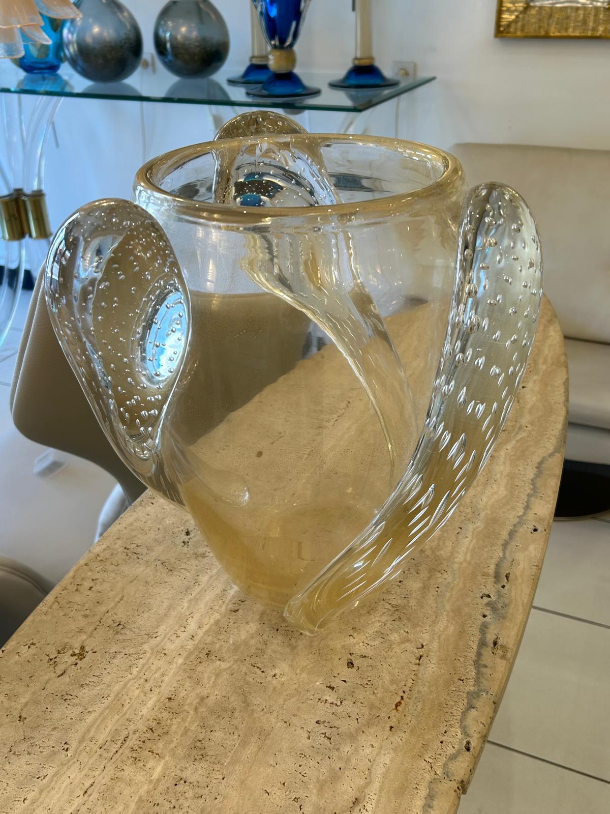 Vase en verre de Murano soufflé translucide avec paillettes dorées en vente 5