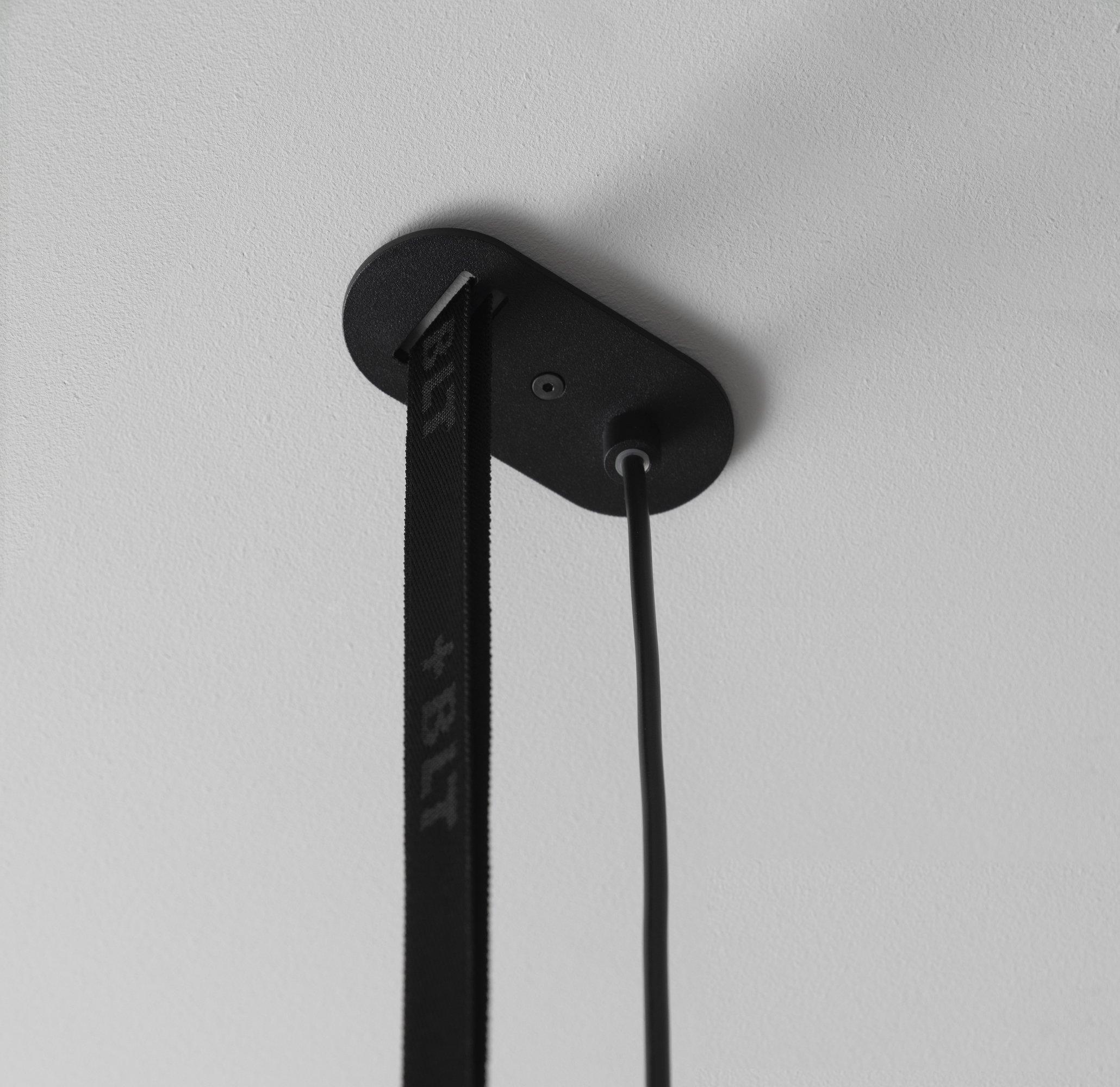 Ucraino BLT_CAP Piccola lampada a sospensione ultra blu di +kouple in vendita