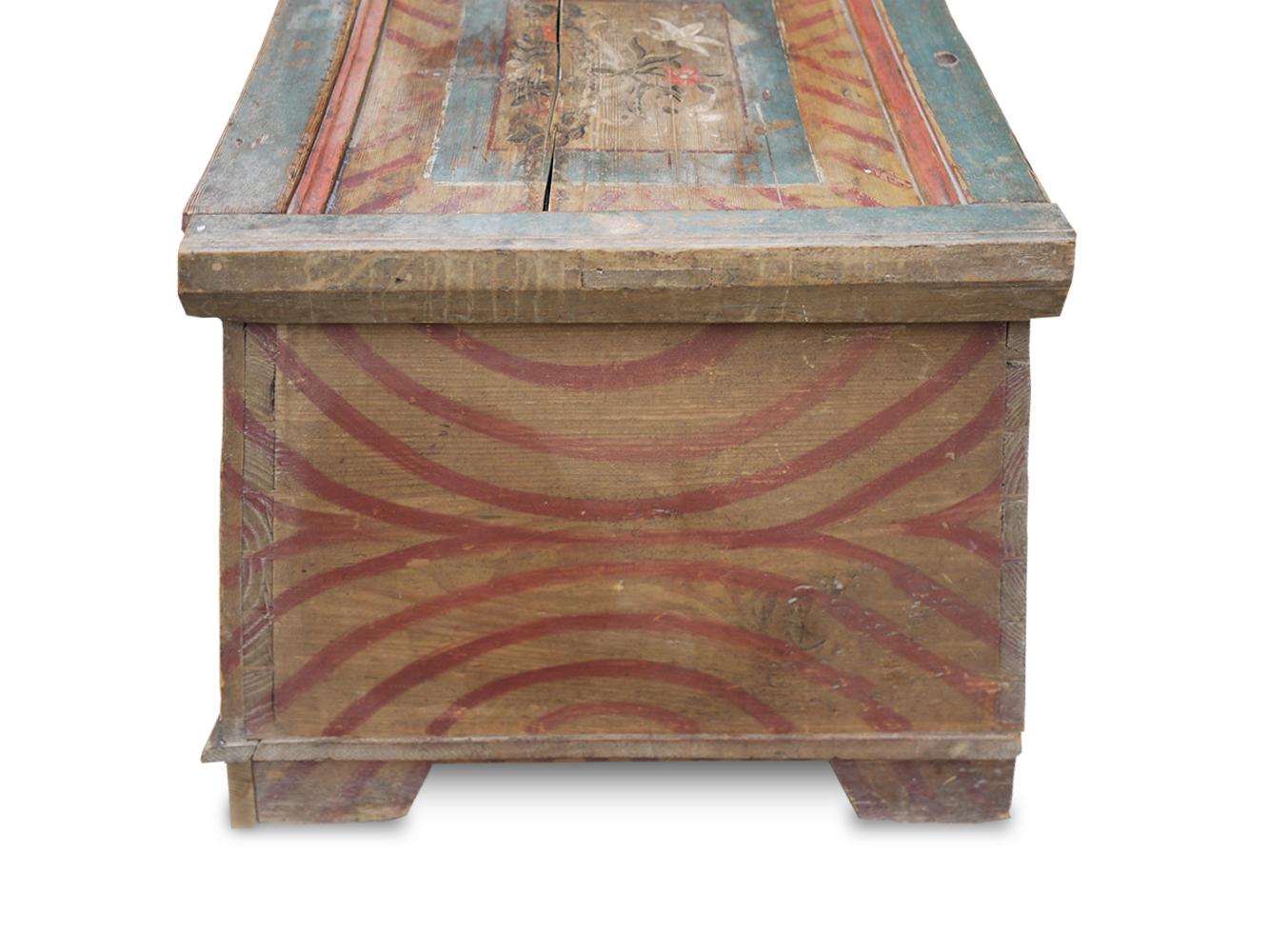 Folk Art Blu Floral Painted Blanket Chest, Italy, 1812