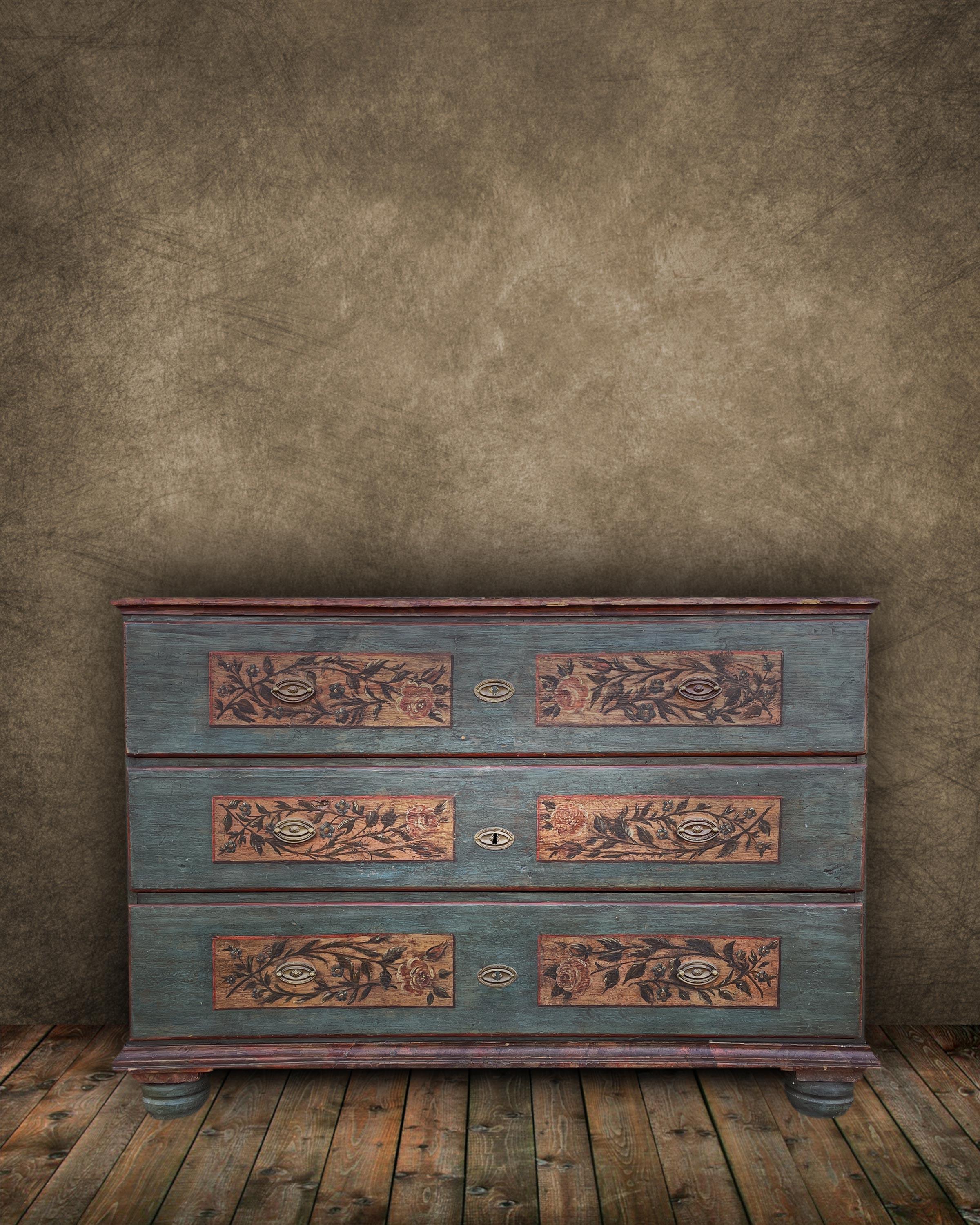 Early 19th Century Blu Floral Painted Chest of Drawers, Northern Italy 1810 For Sale