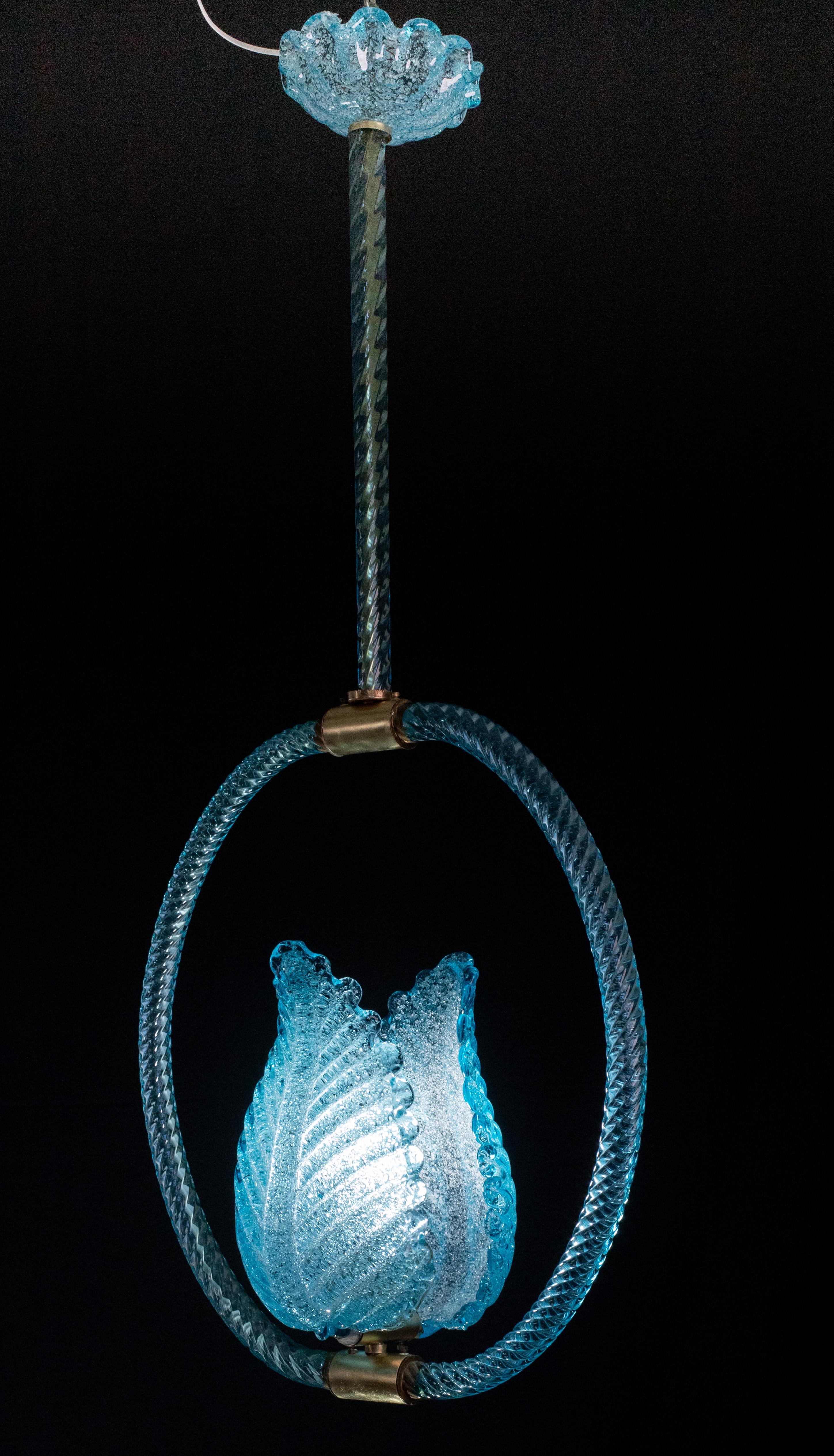 Stunning Murano chandelier by artist Ercole Barovier in rare blu color.
The pendant consists of 6 glass elements and a brass structure, all elements are fully restored
It mounts a European standard e27 lamp.
It measures 95 centimetres in height and