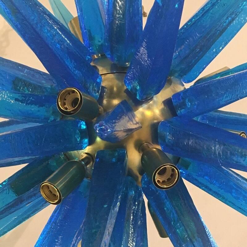 Blue Murano Glass Italian Chandelier with 20 Bulbs Brass structure, 1980s In Excellent Condition In Florence, IT