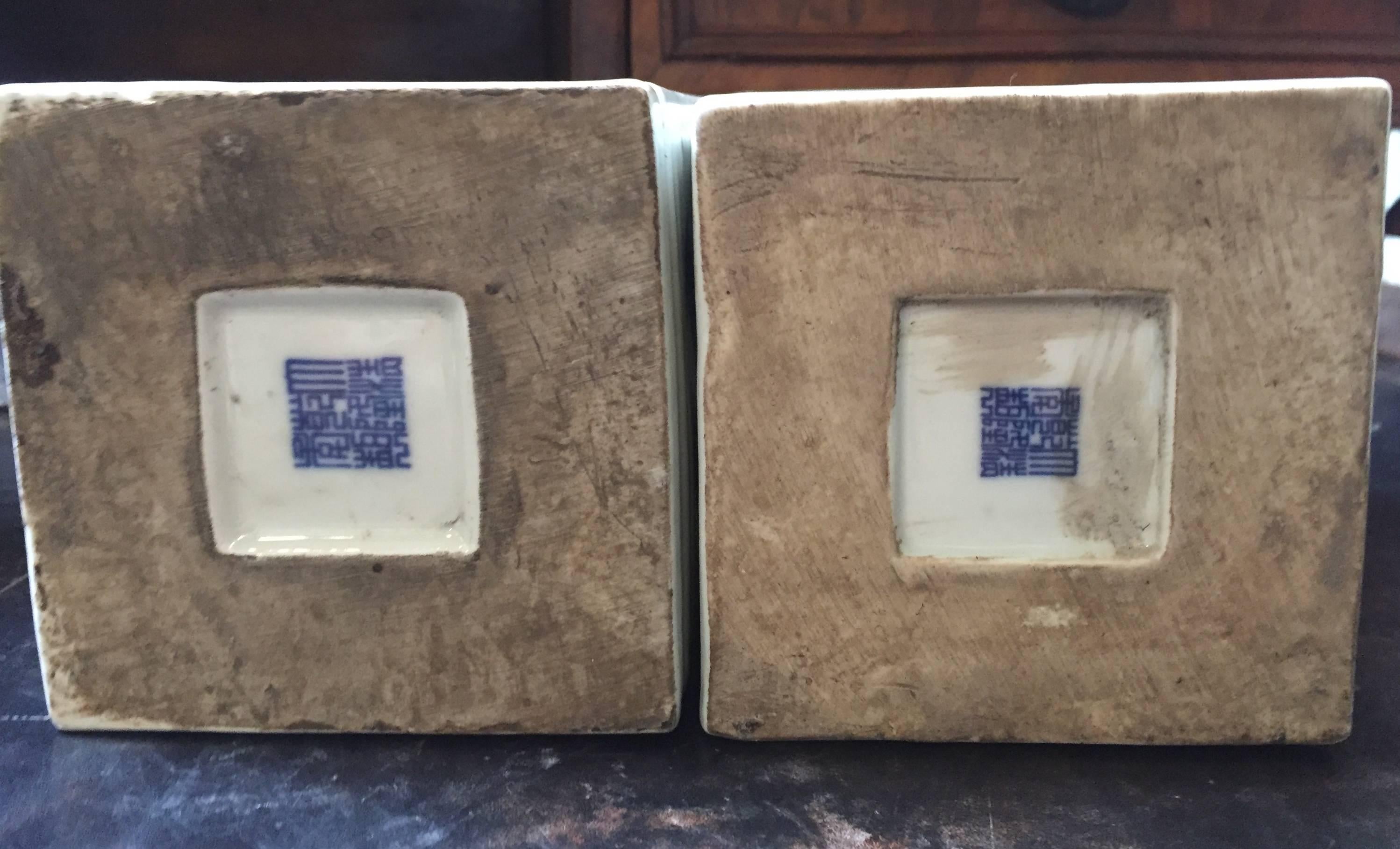 20th Century Blue and White Chinese Pair of Square Vases For Sale