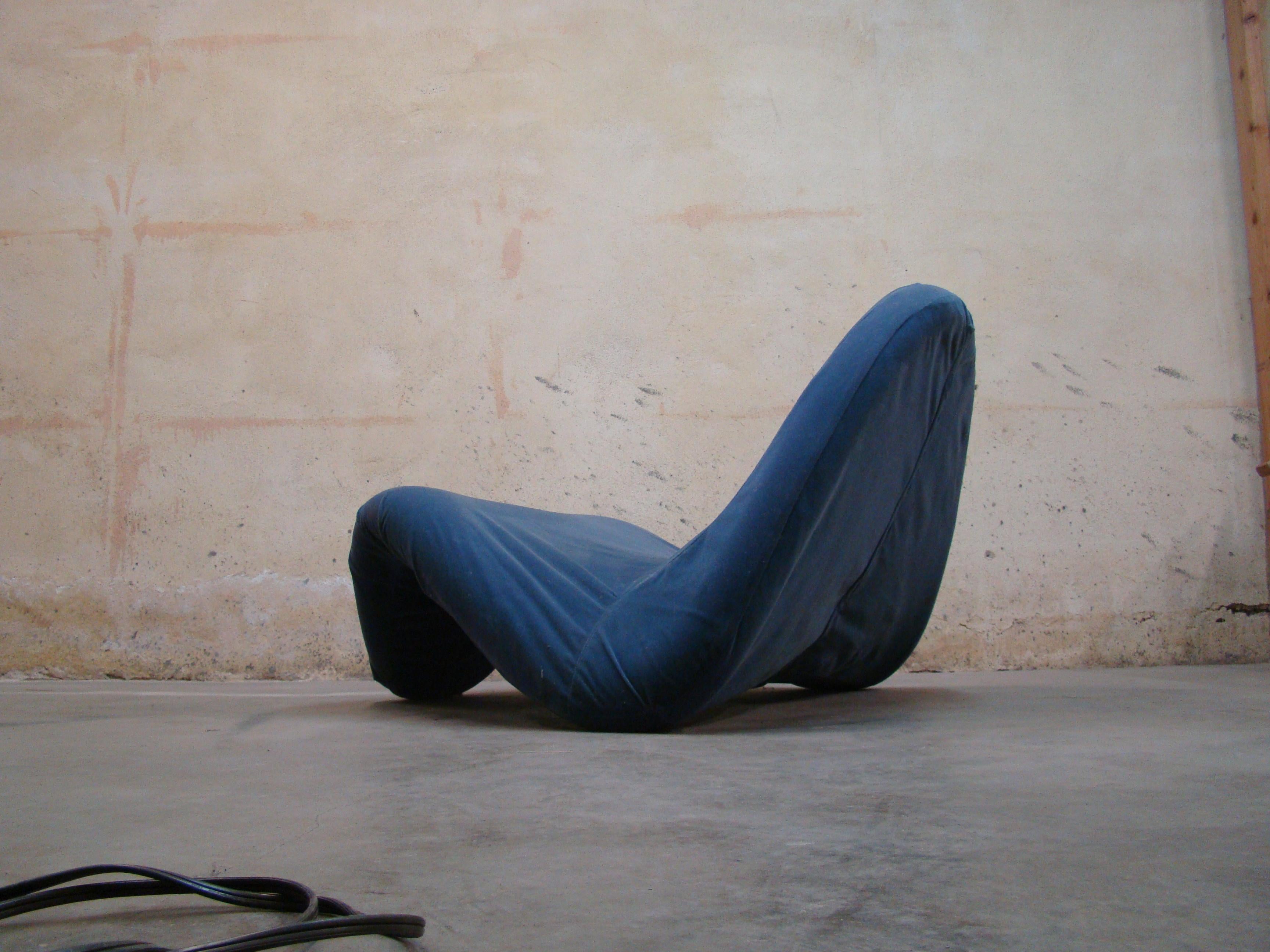 Blue 1960s Vintage Tongue Chair in the Style of Pierre Paulin For Sale 4