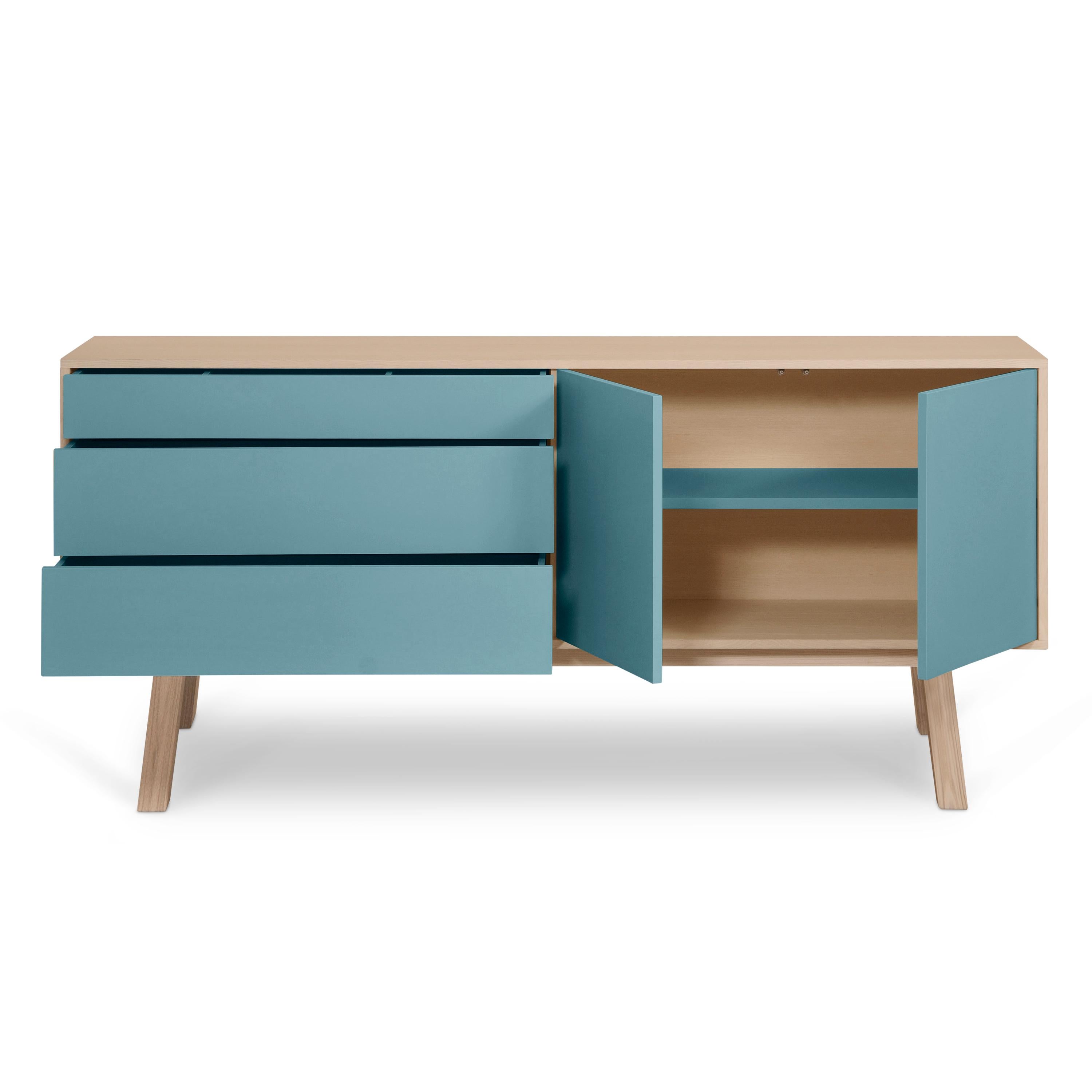 Blaues 2-türen-Buffet mit 3 Schubladen aus Eschenholz, Design Eric Gizard – Paris (Skandinavische Moderne) im Angebot