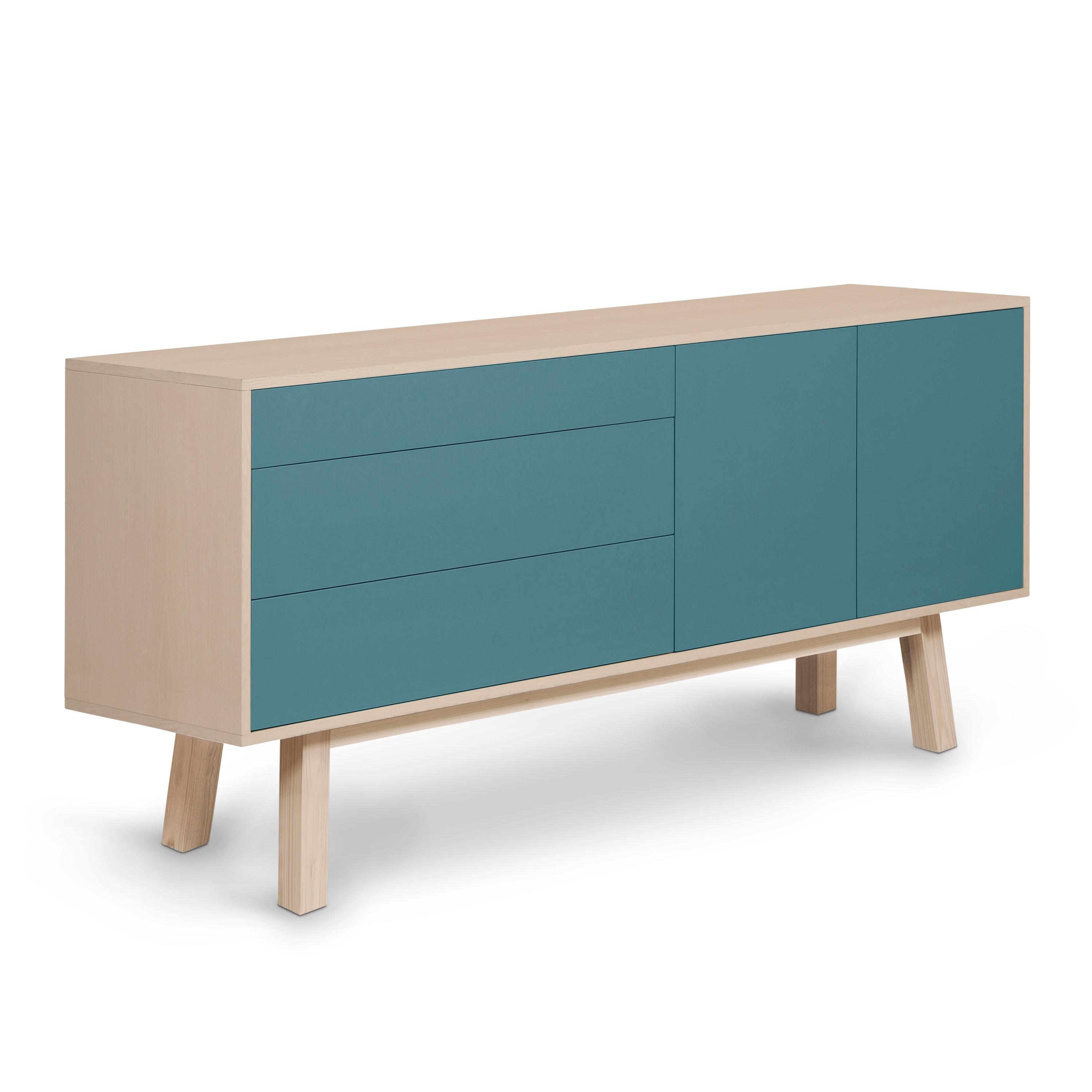 Blaues 2-türen-Buffet mit 3 Schubladen aus Eschenholz, Design Eric Gizard – Paris (Asche) im Angebot