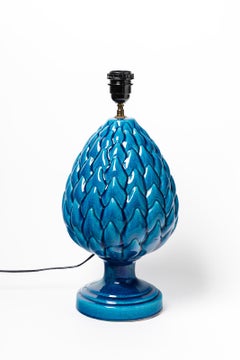 Lampe de bureau bleue du 20ème siècle en céramique ananas ou pin cône attribuée à Pol Chambos