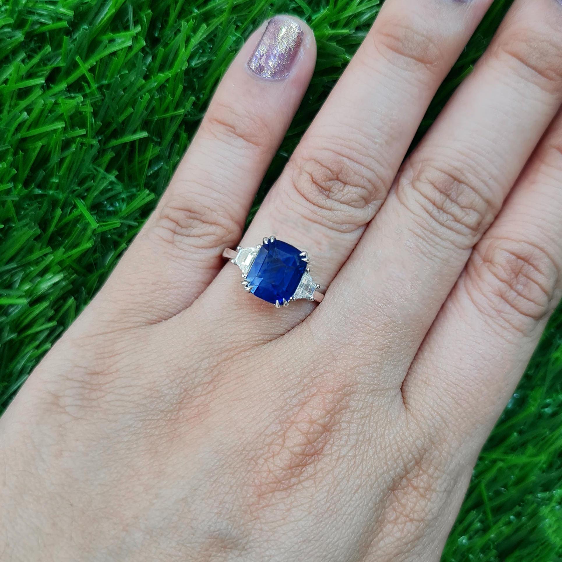 It comes with the appraisal by GIA GG/AJP
Blue Sapphire = 3.3 Carat
2 Diamonds = 0.38 Carats
( Color: H, Clarity: SI )
Metal: 18K White Gold
Ring Size: 7* US
*It can be resized complimentary
