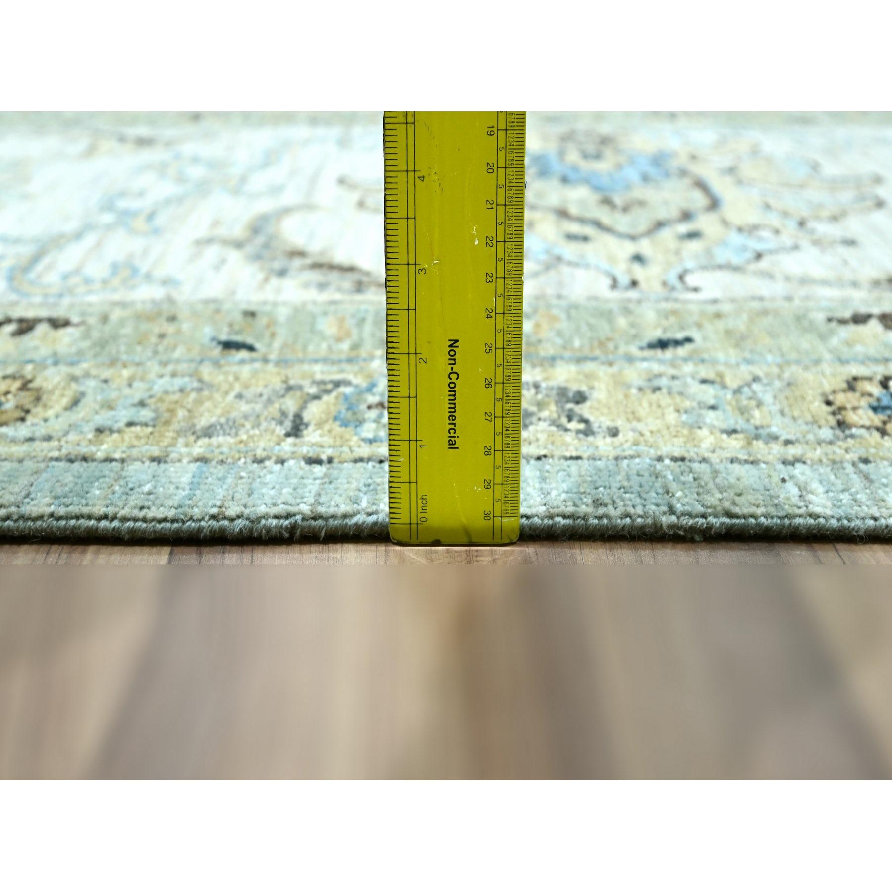 Tapis bleu Agra Shah Abbas à motif de vignes de fleurs noué à la main 12'2