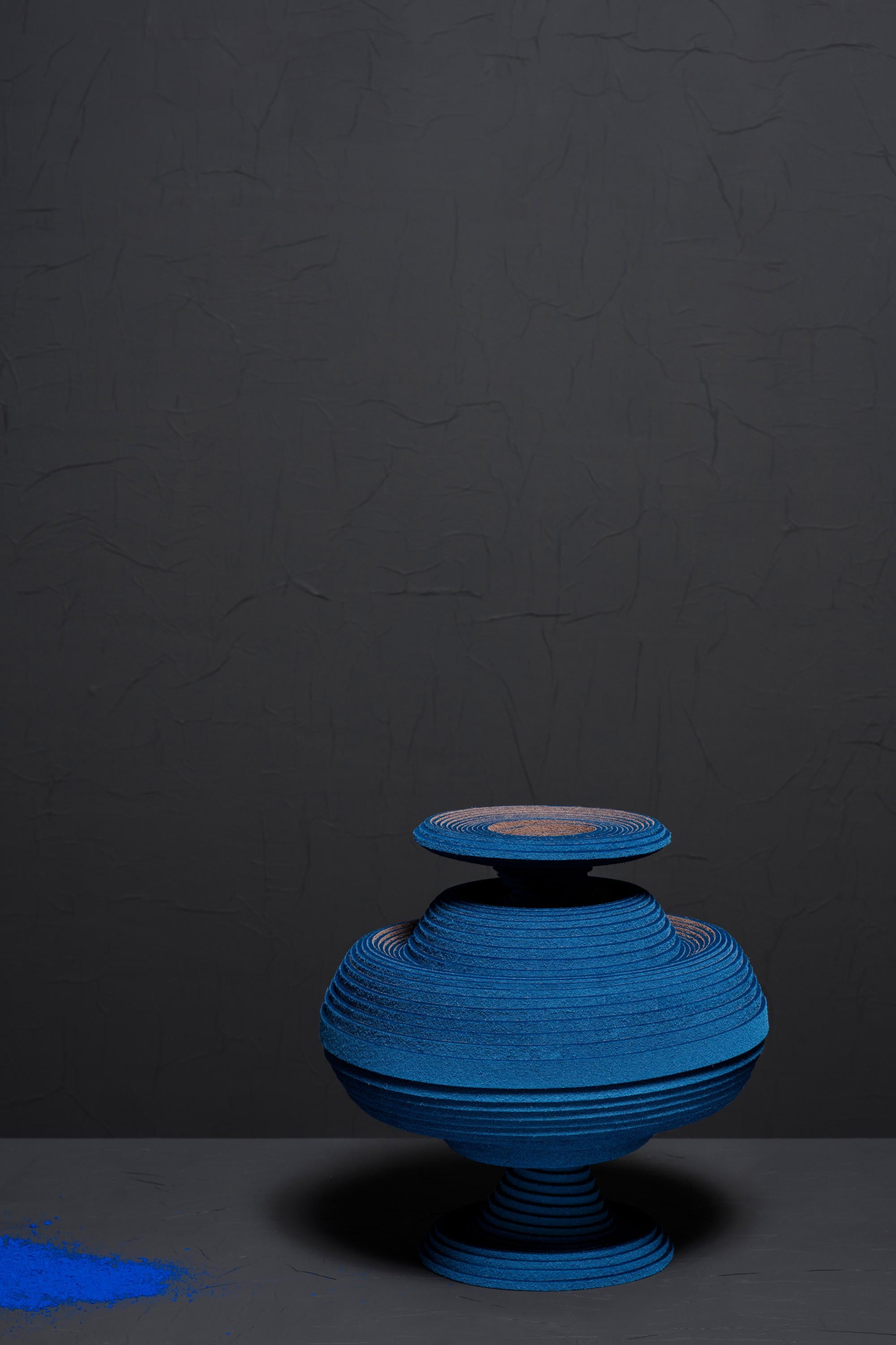 Blue alchemy vase by Siba Sahabi
Limited edition of: 36 of each design and 2 AP + 1 P
Vase N.I: 36 x 31 x 31 cm
Signed and numbered


Referencing the first man-made pigment that was developed as early as 2600 BCE, Blue Alchemy is the new