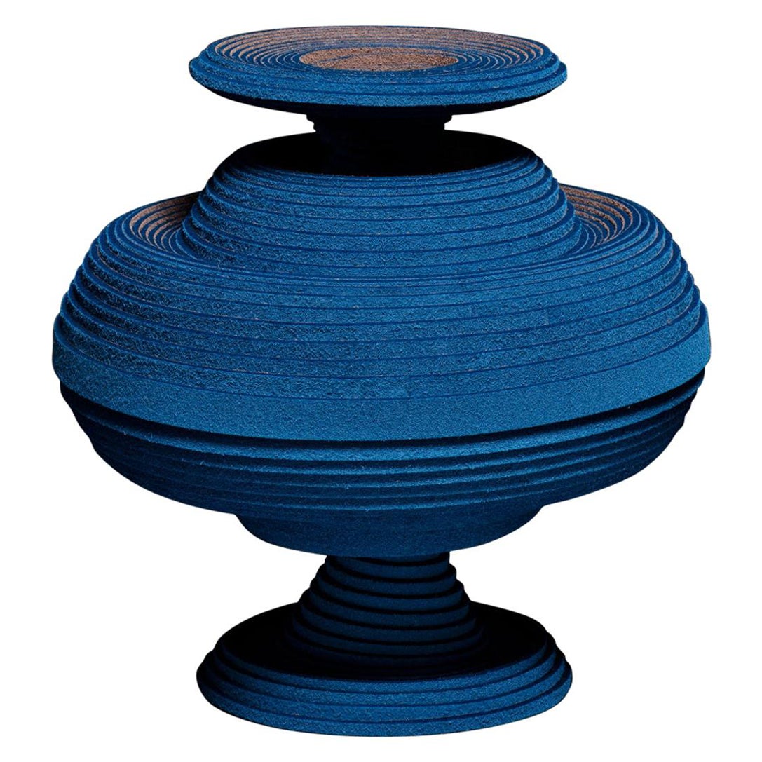 Vase Alchemy bleu de Siba Sahabi en vente