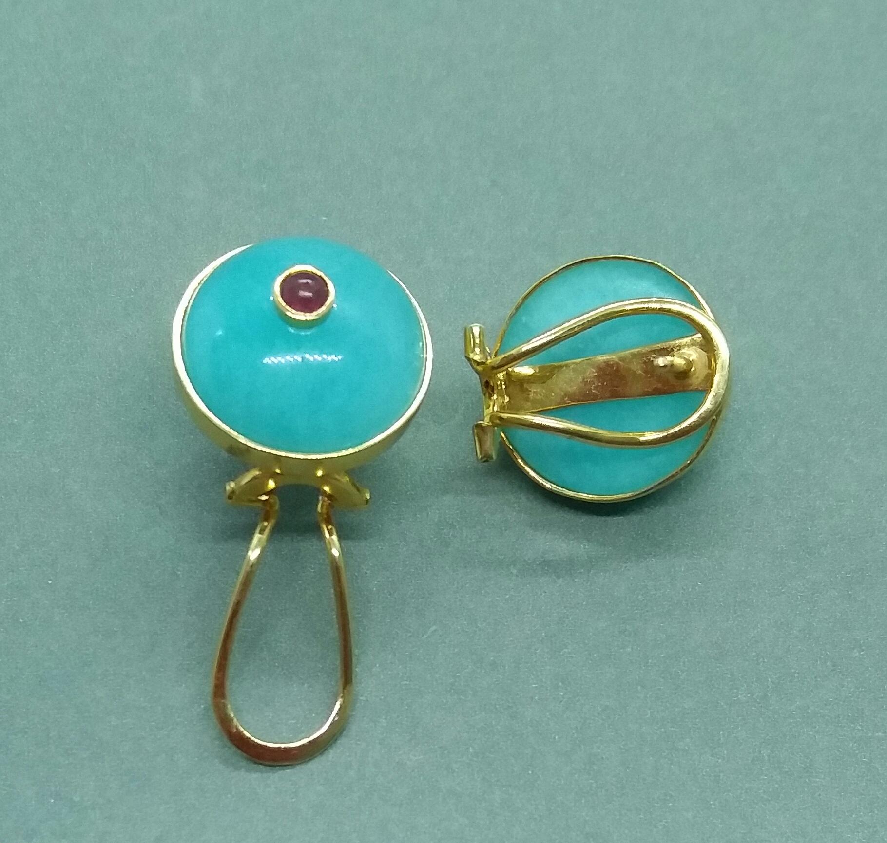 Blue Amazonite Round Cab Ruby Round Cab 14 Karat Gold Clip-On Earrings In Good Condition For Sale In Bangkok, TH