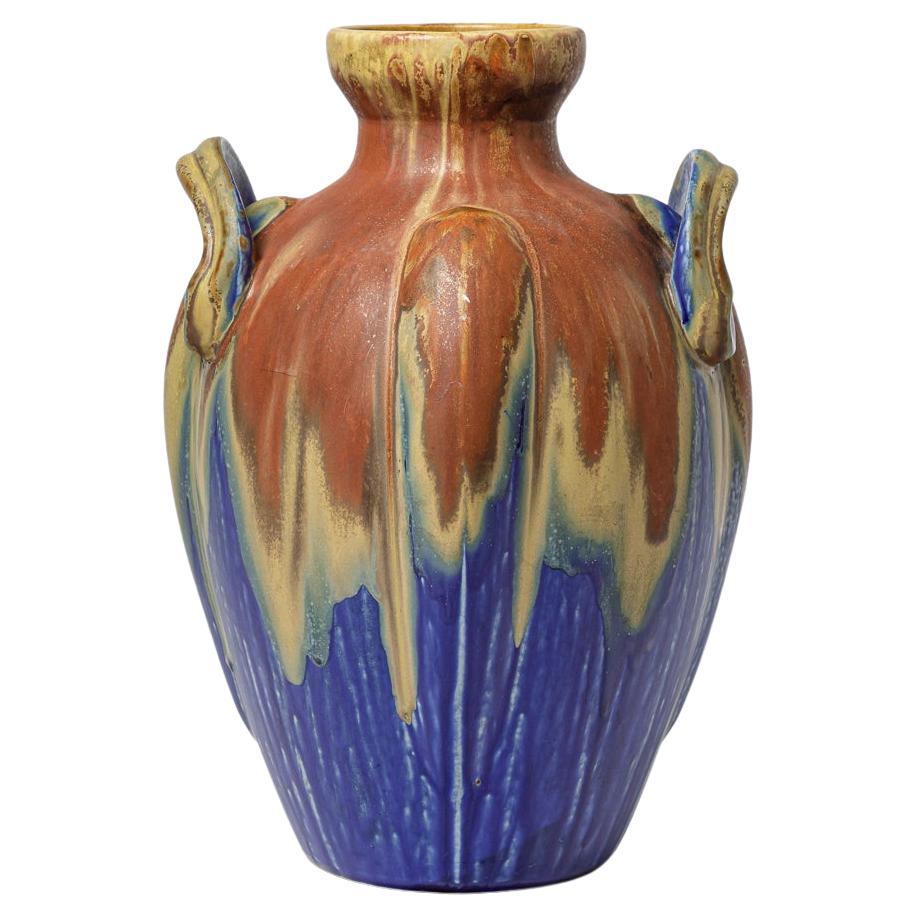 Jarrón de cerámica esmaltada azul y marrón de Gilbert Métenier, hacia 1920. en venta