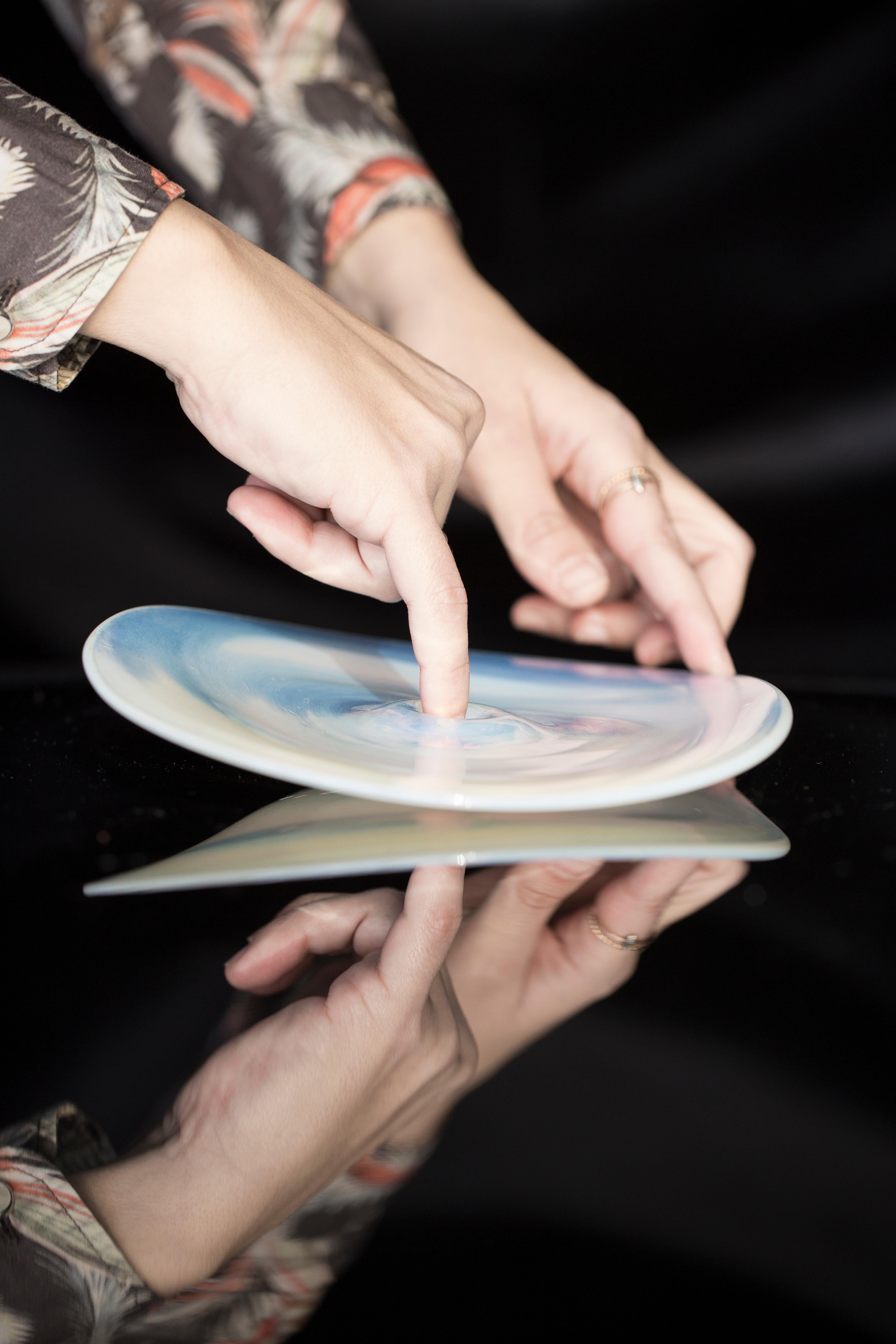 Verre brun Disques en verre de Murano bleu et brun fabriqués à Barcelone en vente