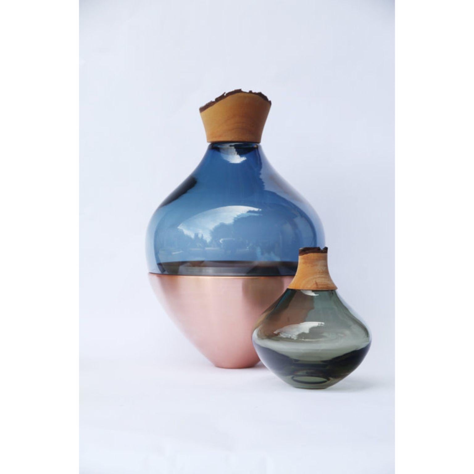 Stapelgefäß aus mundgeblasenem Glas, blau und kupferfarben, Pia Wüstenberg (Organische Moderne) im Angebot