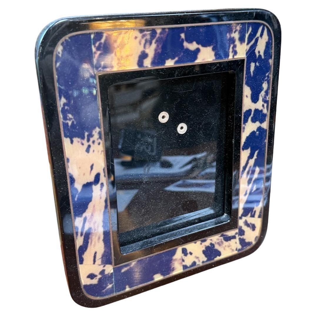 Cadre photo en résine marbrée bleu et crème en vente