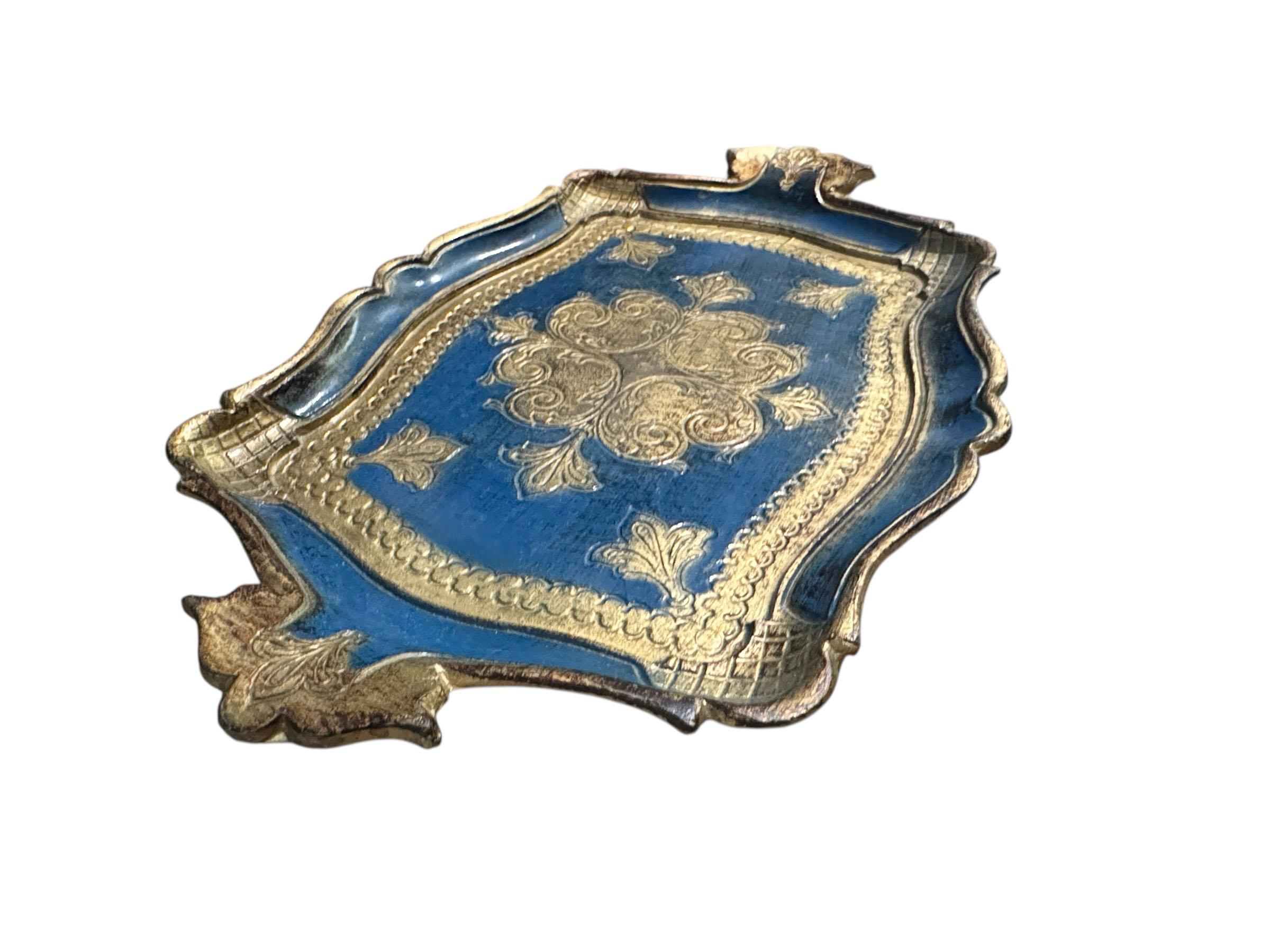 Milieu du XXe siècle Plateau Florentine bleu et or en vente