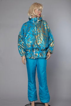 Blue and gold jacket and blue dungarees ski-suit  Léonard
