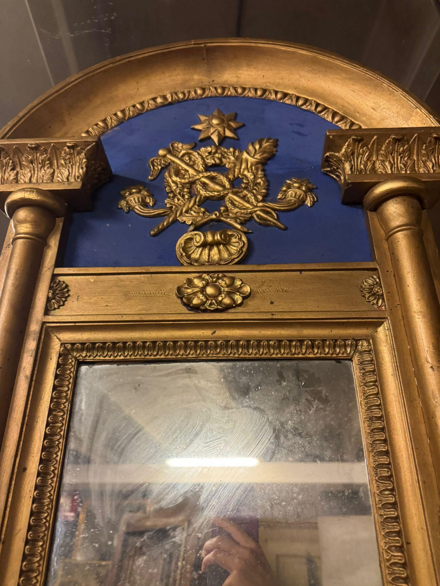 Specchio in legno laccato blu e oro, con simbolo della medicina, Italia In condizioni buone in vendita a Cuneo, Italy (CN)