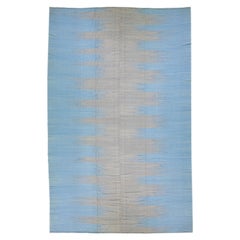 Tappeto moderno in lana Kilim blu e grigio a trama piatta con motivo astratto