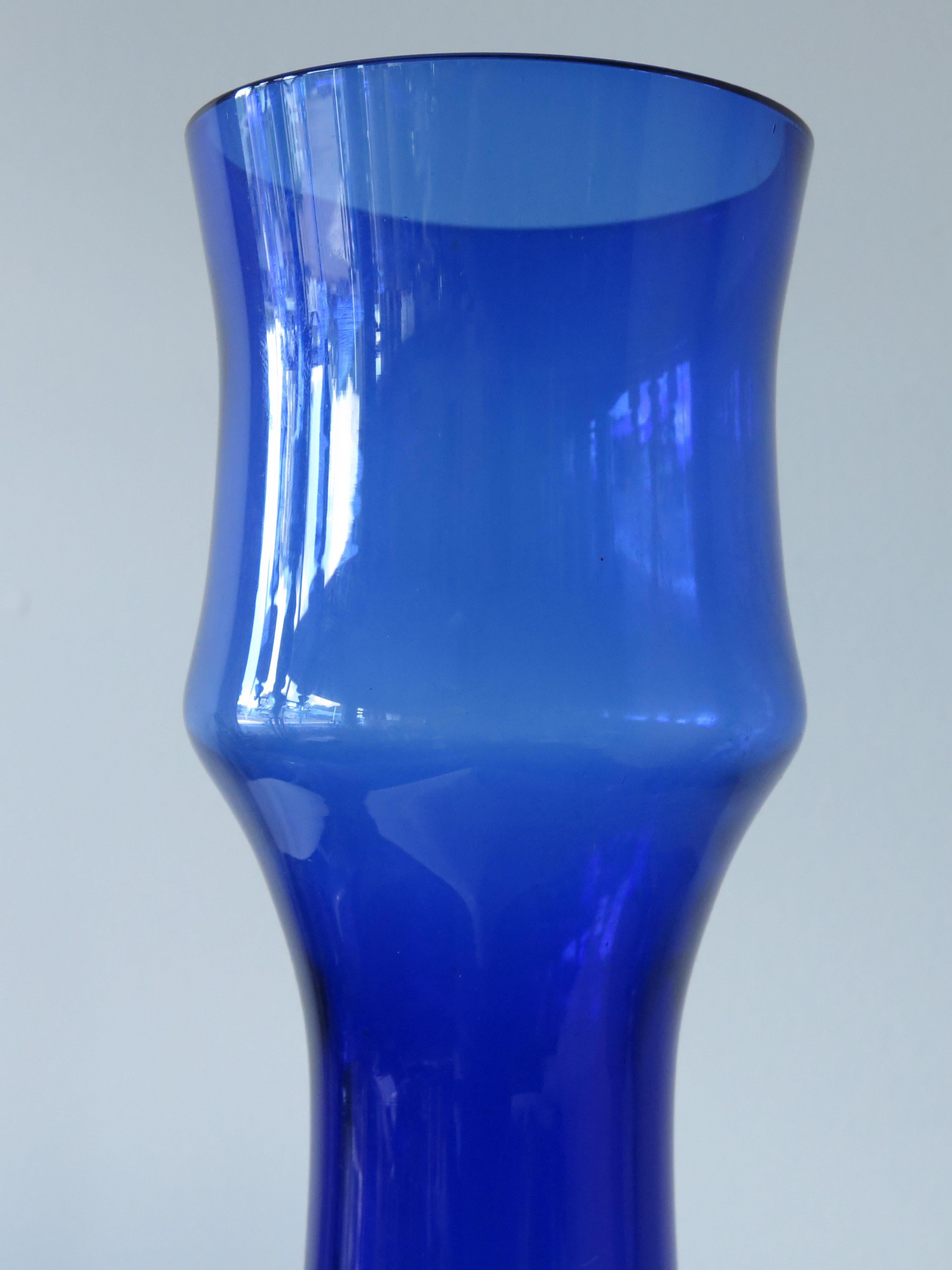 Blue and Green Glass Vase by Bo Borgström for Åseda, Sweden, 1960s In Good Condition For Sale In St.Petersburg, FL