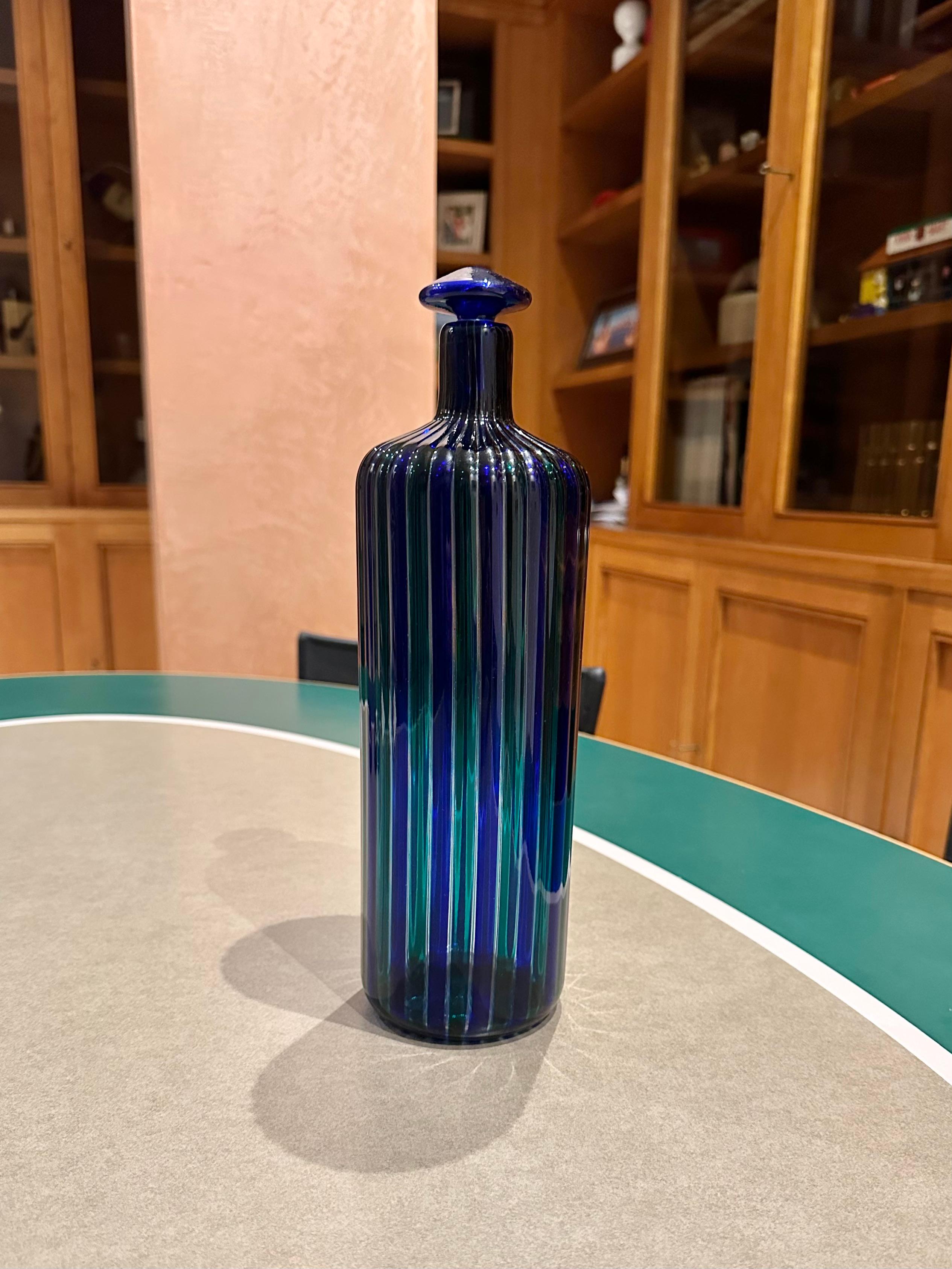 Blaue und grüne Muranoglasflasche von Fulvio Bianconi für Venini, Italien 1988 im Angebot 5