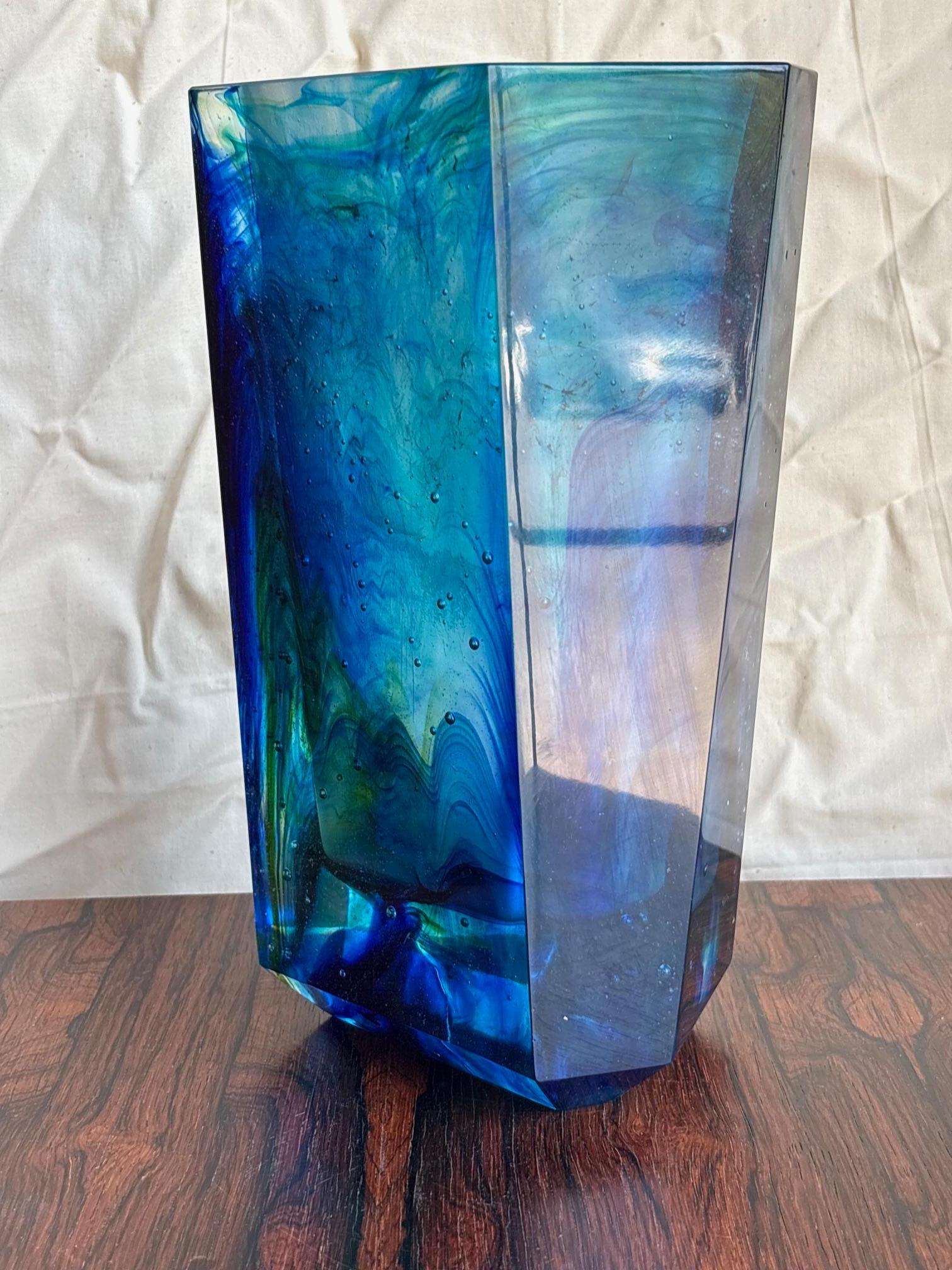 Blue and Green PAte de verra vase by Erich Schamschula In Good Condition For Sale In Montreal, QC