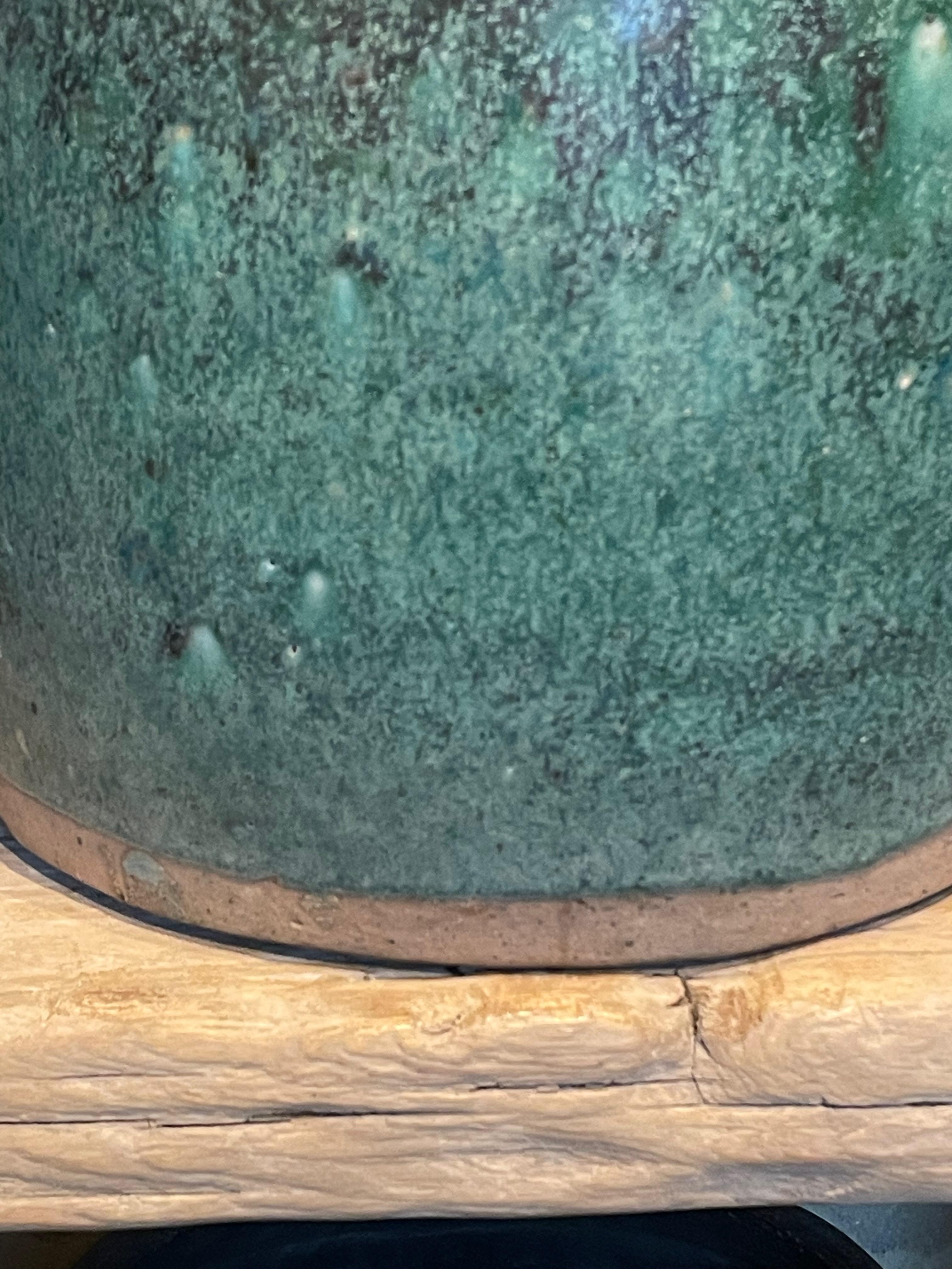 Vaso di zenzero blu e verde con rivetti, Borneo, 18° secolo in vendita 2
