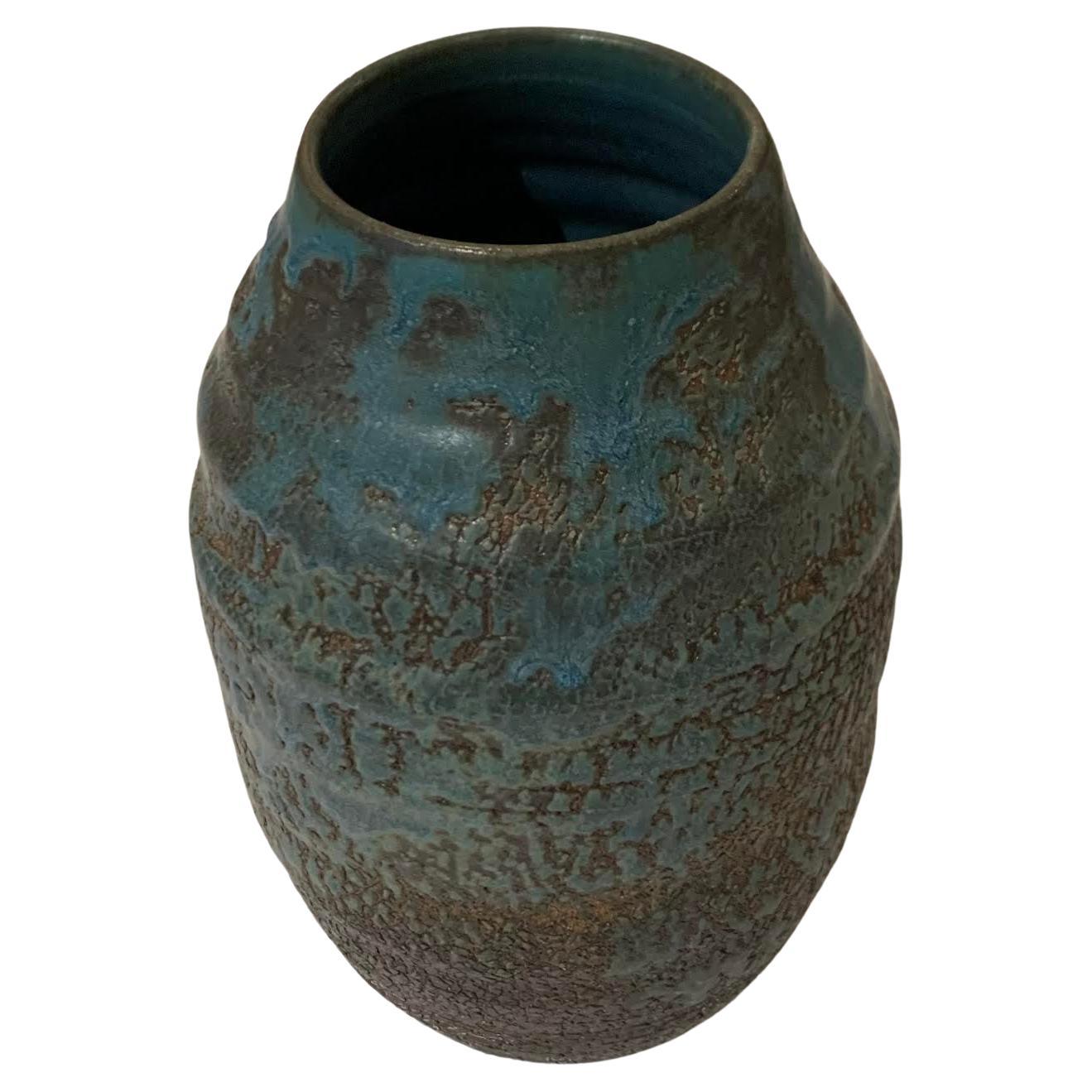 Blaue und graue handgedrehte Vase von Peter Speliopoulos, USA, zeitgenössisch im Angebot