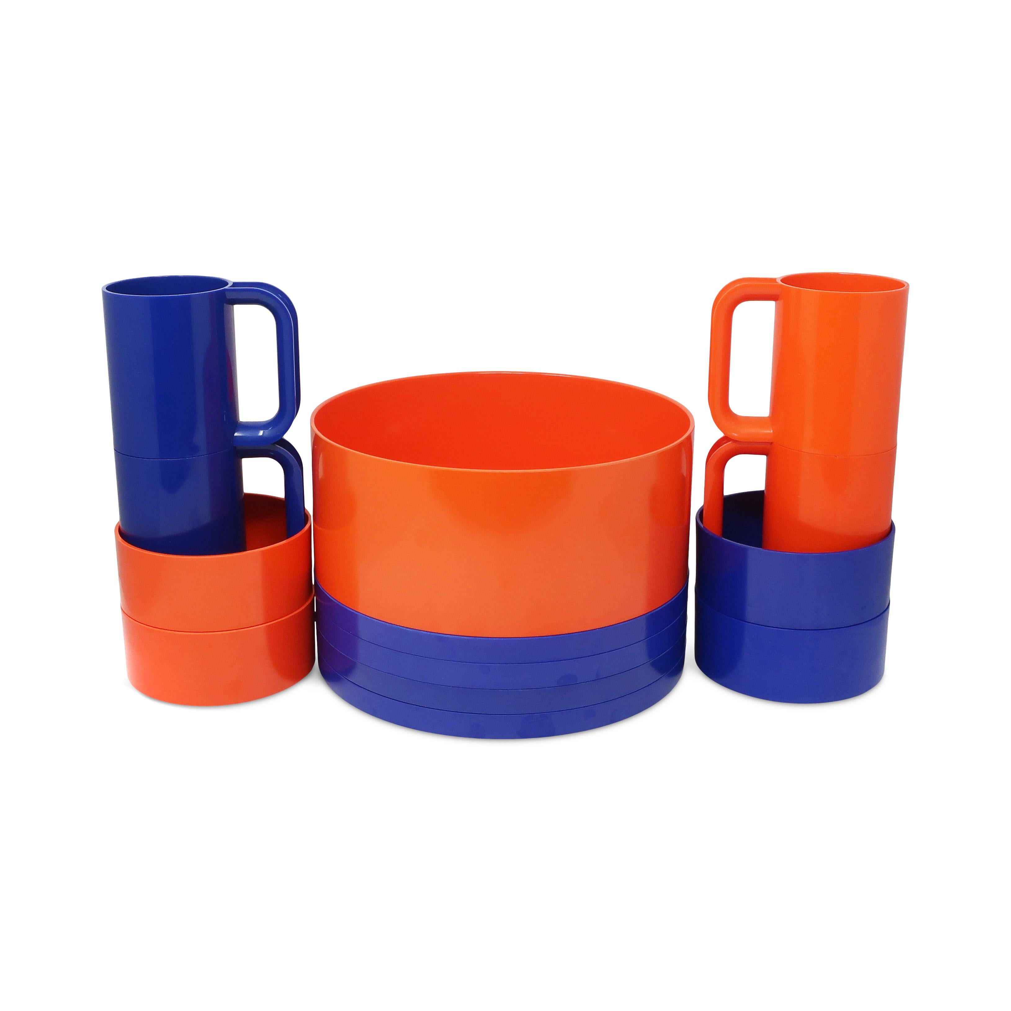 Post-Modern Blue and Orange Massimo Vignelli for Heller Dinnerware - Set of 13