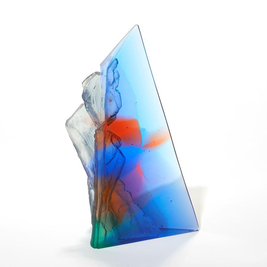 Britannico Blue and Pink Cliff, una scultura in vetro fuso di Crispian Heath in vendita