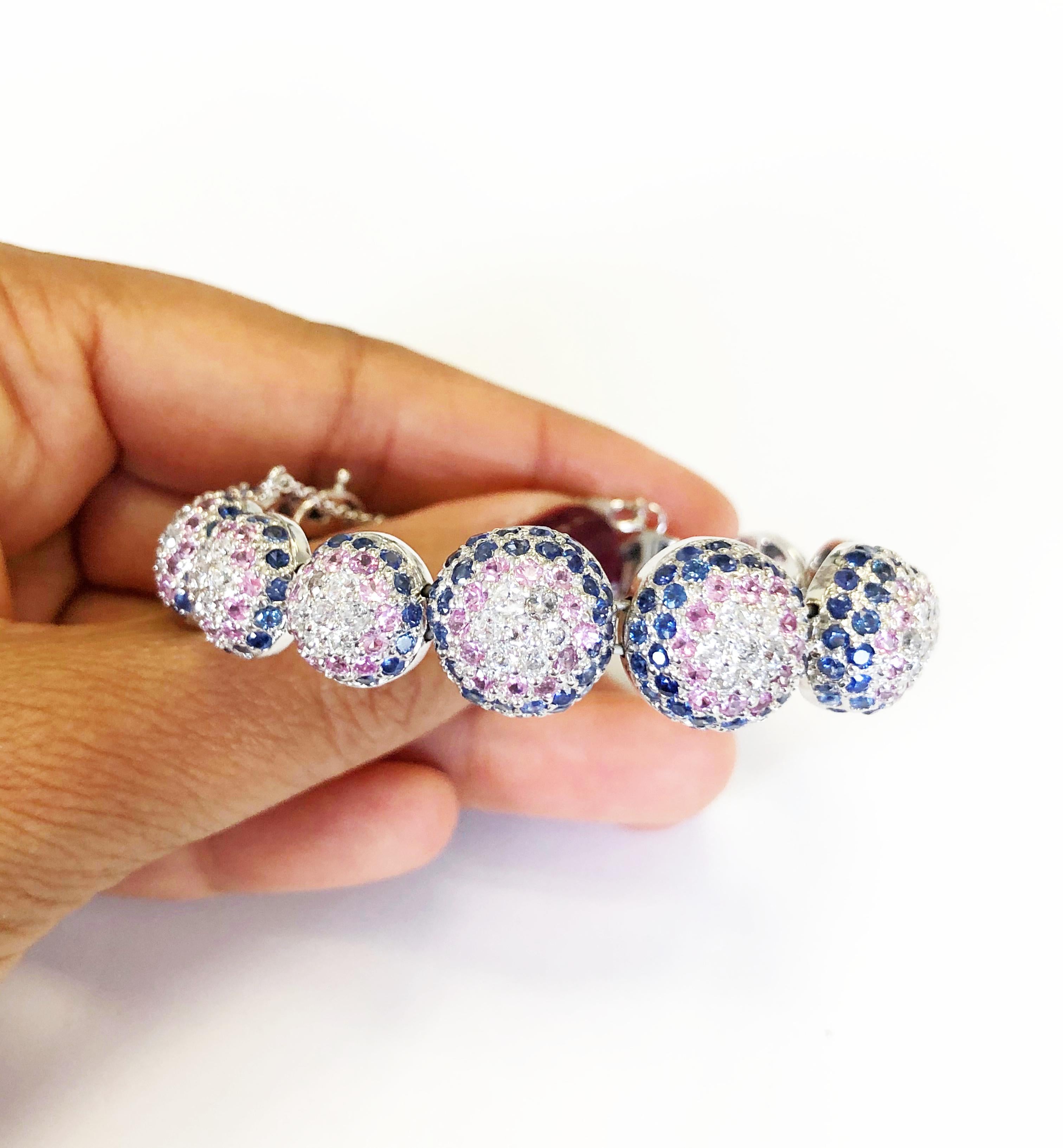 Blue and Pink Sapphire and White Diamond Bangle Bracelet in 18 Karat White Gold In New Condition In Los Angeles, CA