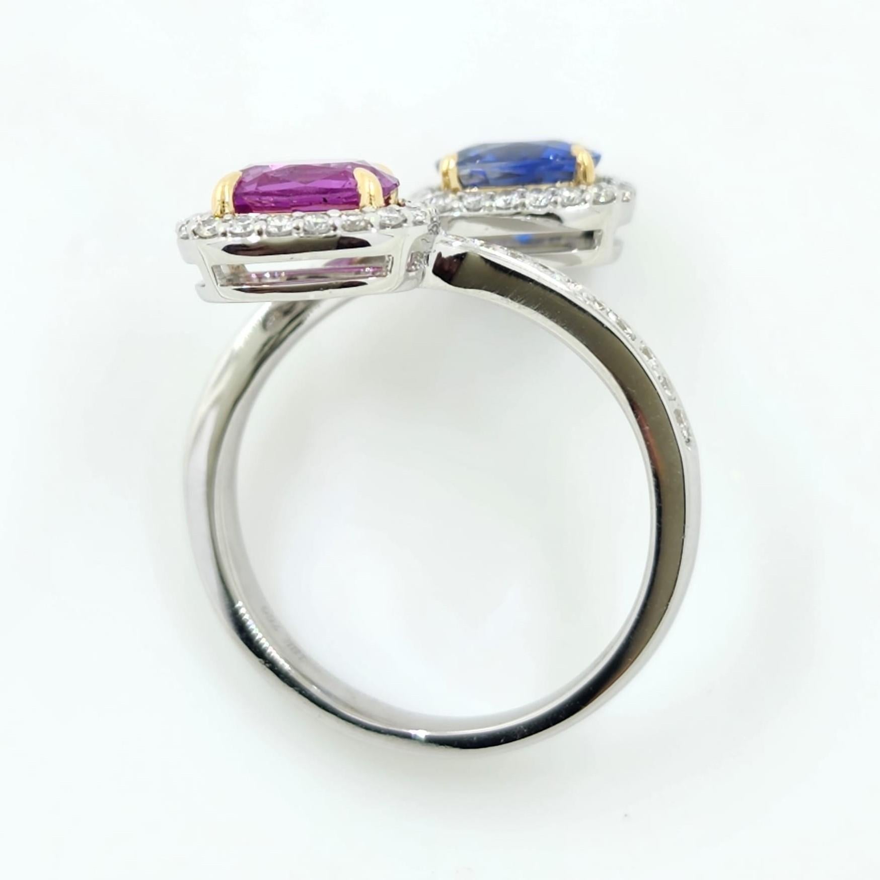 Blue and Pink Sapphire Diamond Toi Et Moi Ring in 18 Karat Yellow and White Gold In New Condition In Hong Kong, HK