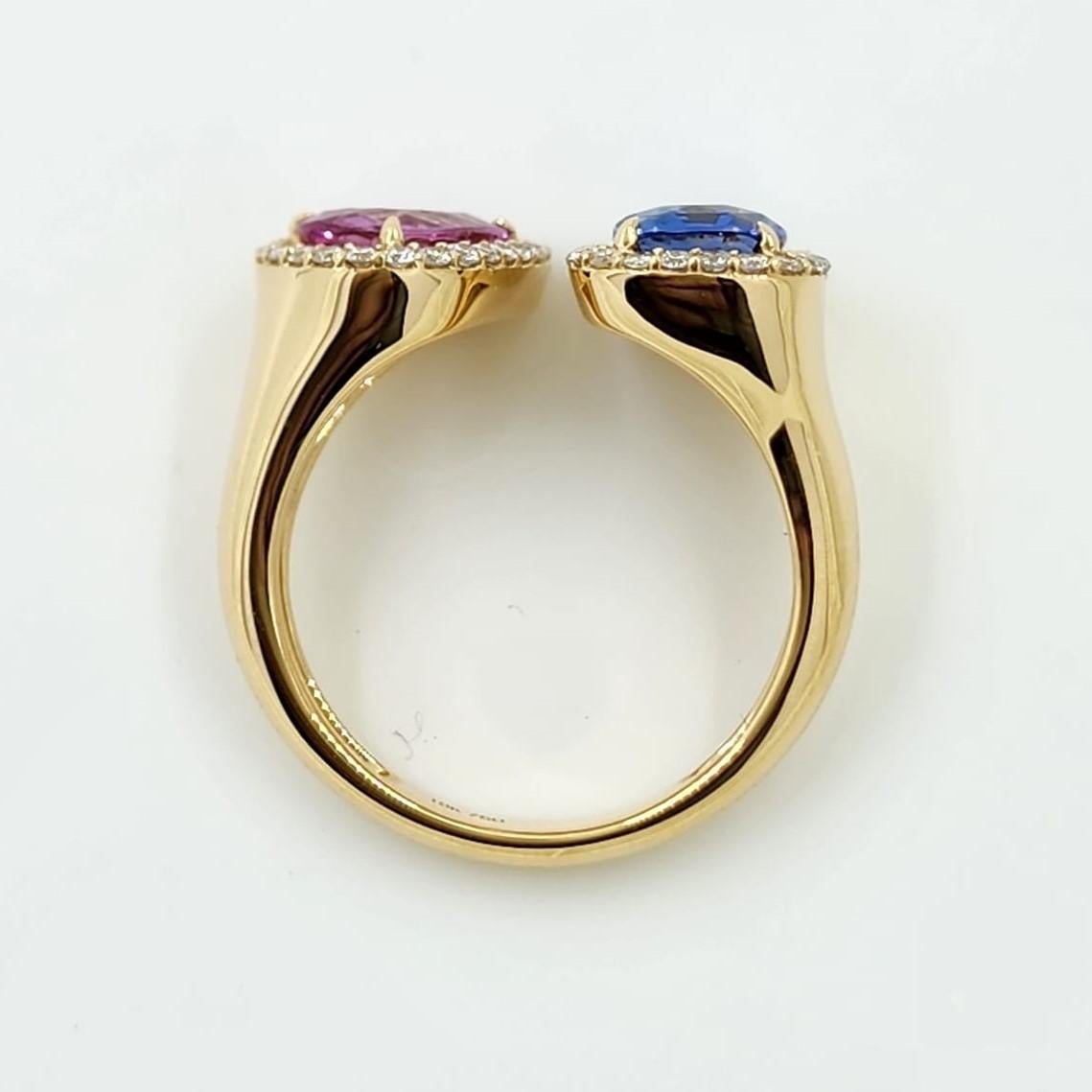 Toi Et Moi-Ring aus 18 Karat Gelbgold mit blauem und rosa Saphir und Diamant (Tropfenschliff)