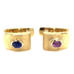 Blue and pink sapphire men’s cufflinks 18k yellow gold