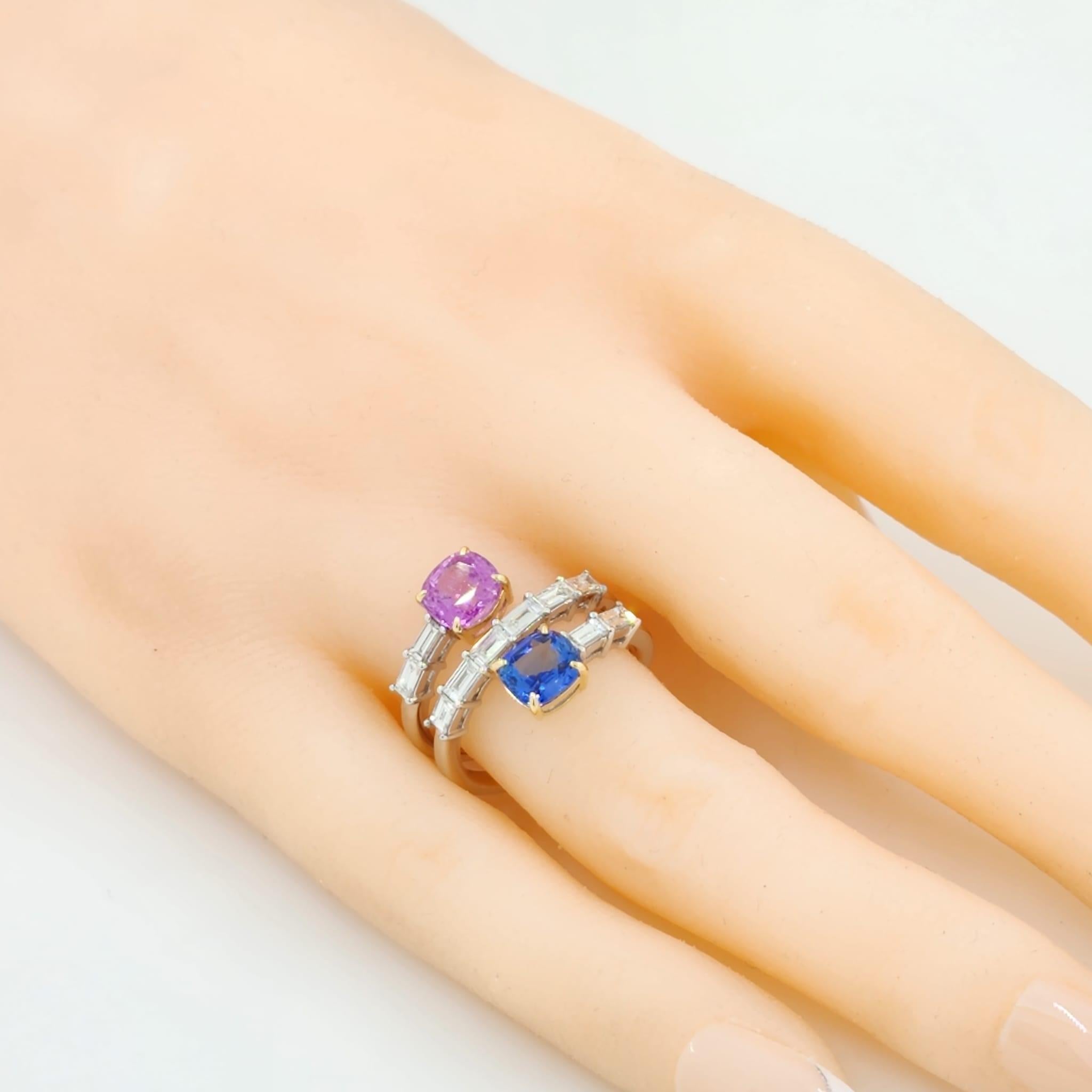 3.45 Carat Blue and Pink Sapphire Toi Et Moi Diamond Ring in 18 Karat White Gold In New Condition For Sale In Hong Kong, HK