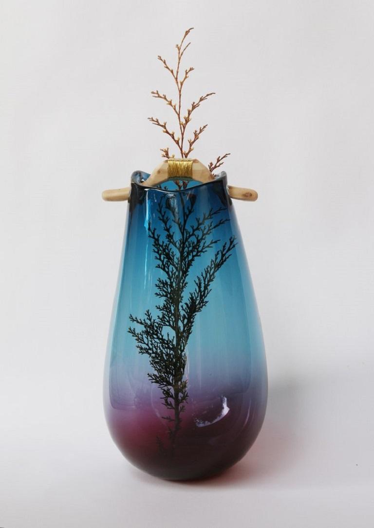 Organique Vase Heiki bleu et violet, Pia Wüstenberg en vente