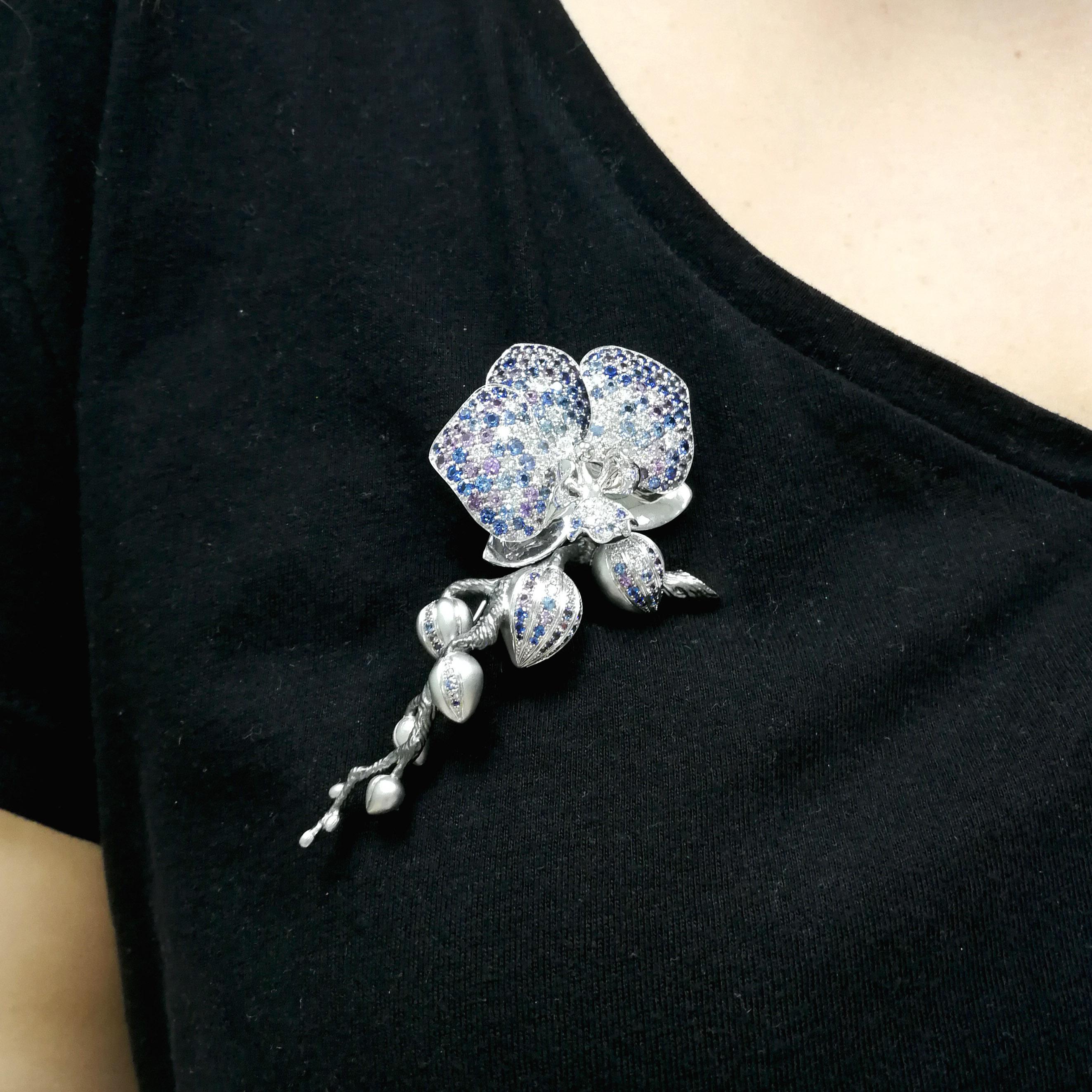 Blue and Purple Sapphires Diamonds 18 Karat White Gold Orchid Brooch For Sale 2