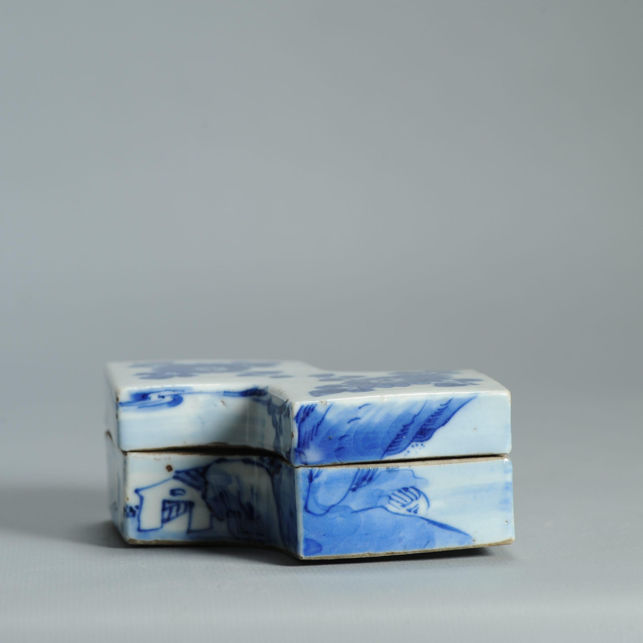 Porcellana cinese antica del 17° secolo in blu e bianco Periodo di transizione o primi Qing in vendita 8