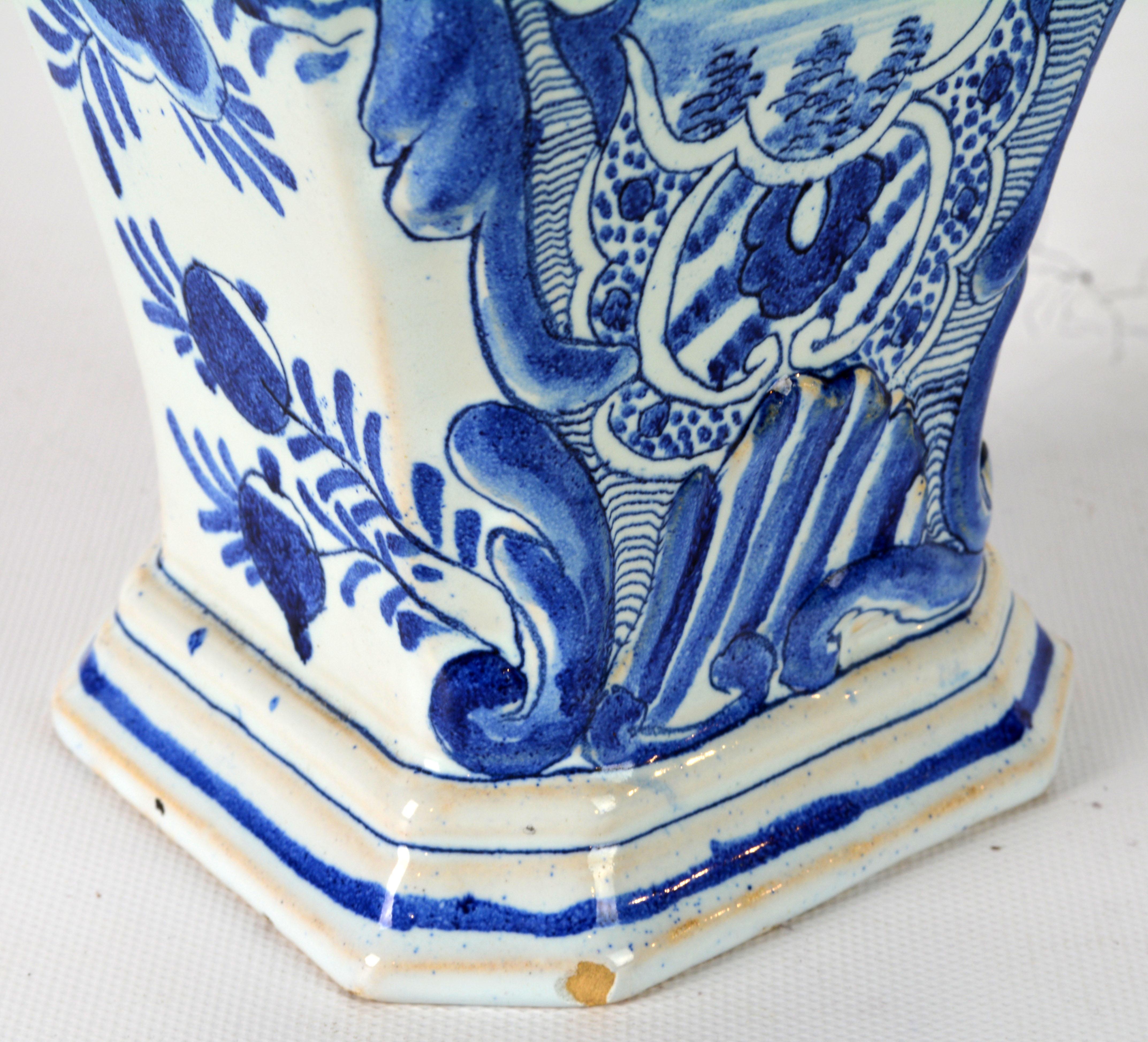 Blue and White 18th Century Delft Pottery Covered Octagonal Jar with Lion Finial 5