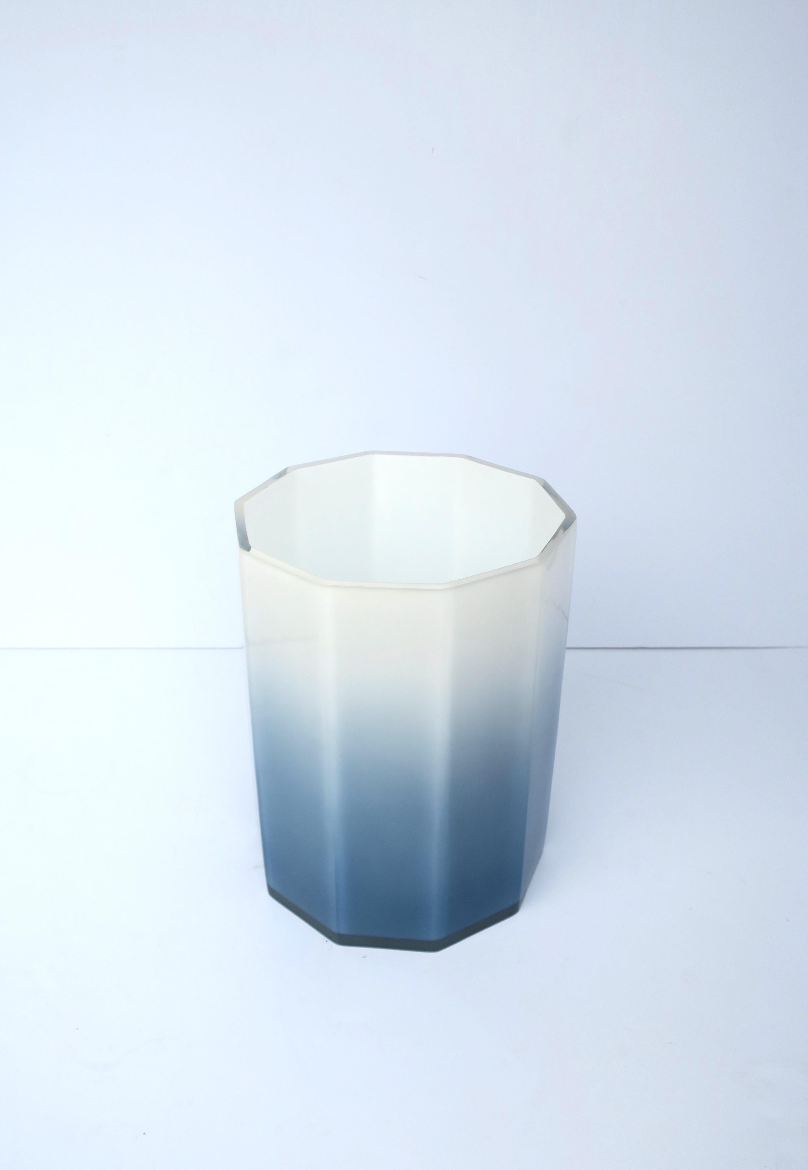 A blue and white ombre acrylic wastebasket or trash can with a decagon shape, modern style, circa 21st century. A great piece for a bathroom, powder room, office, walk-in closet, pool house, etc. Dimensions: 7.57