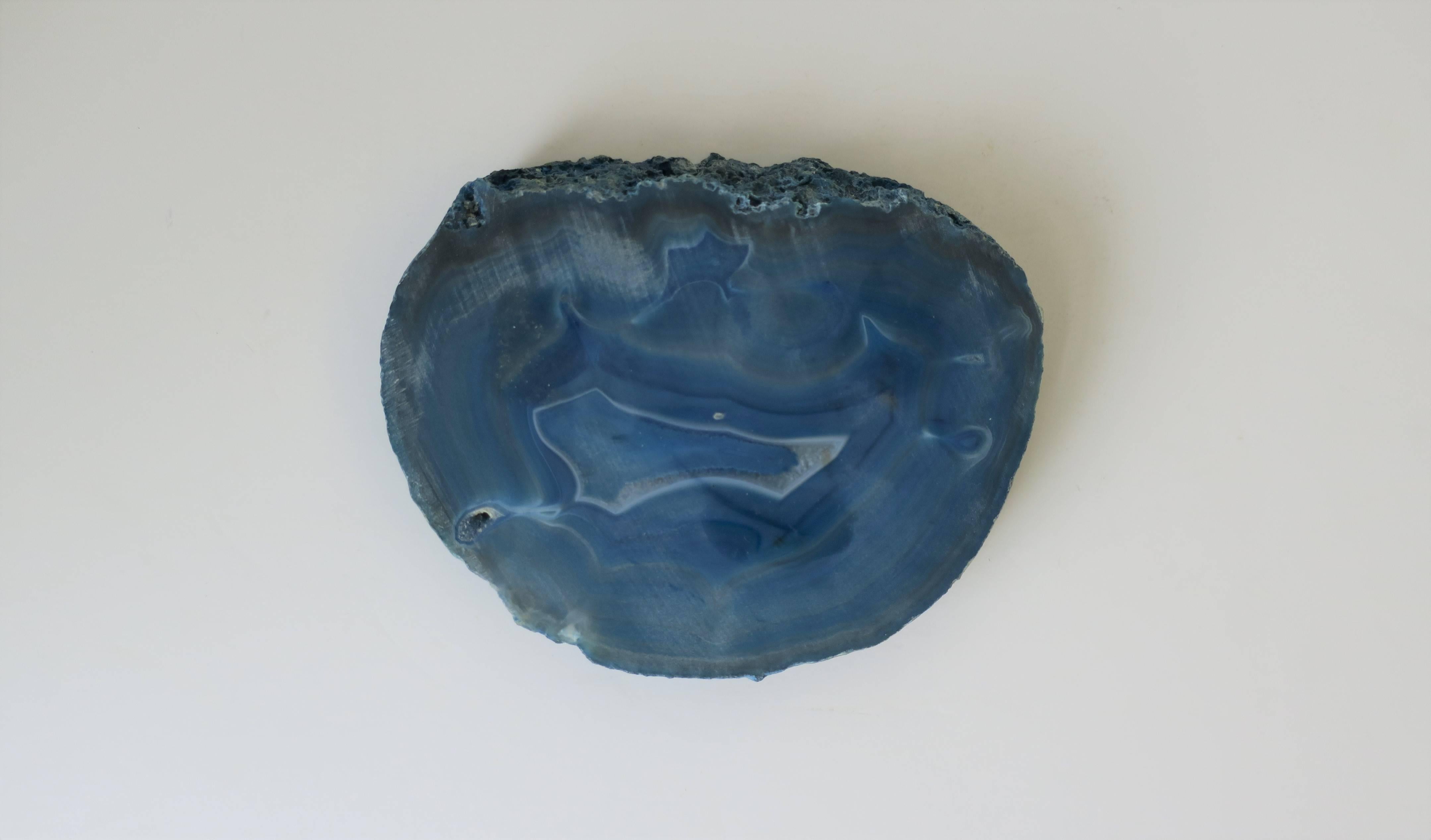 Blue and White Agate Onyx Jewelry Dish or Decorative Object 4