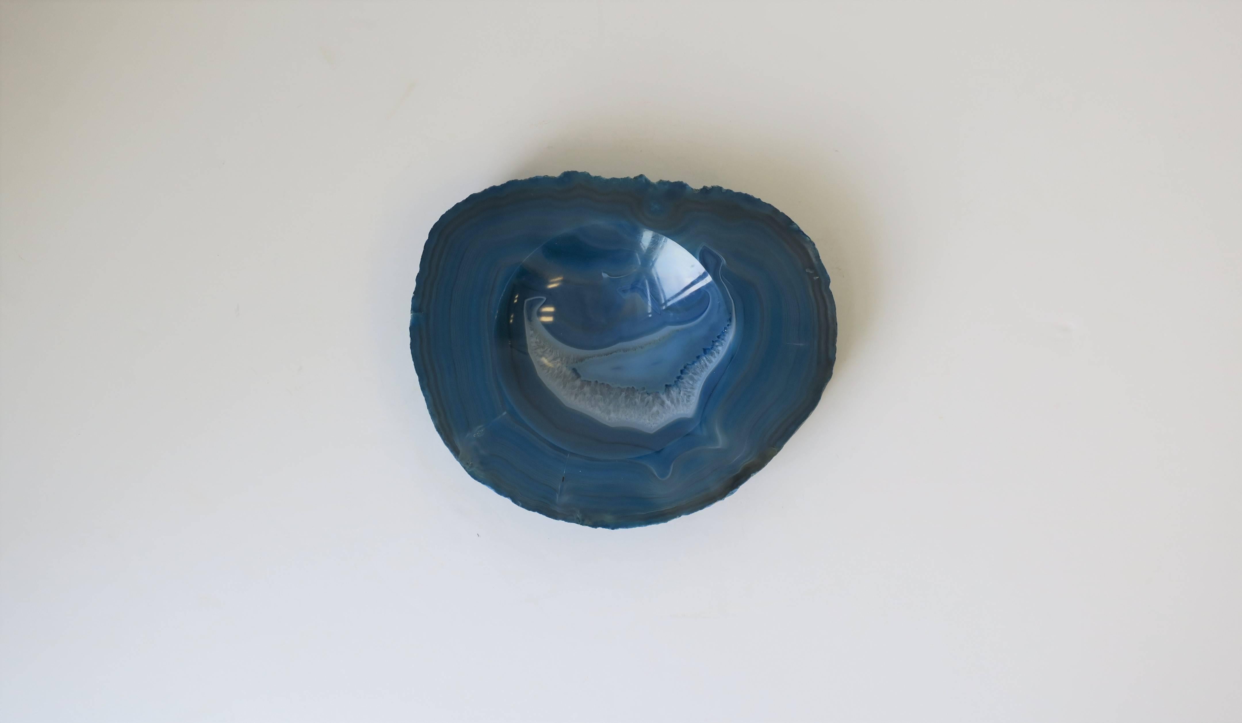 A blue and white agate/onyx vessel (shallow bowl) or decorative object. Piece can work as a small jewelry dish, standalone piece, or paperweight/desk accessory for small items, etc. Elegant and convenient for a table, desk, shelf, vanity, closet,