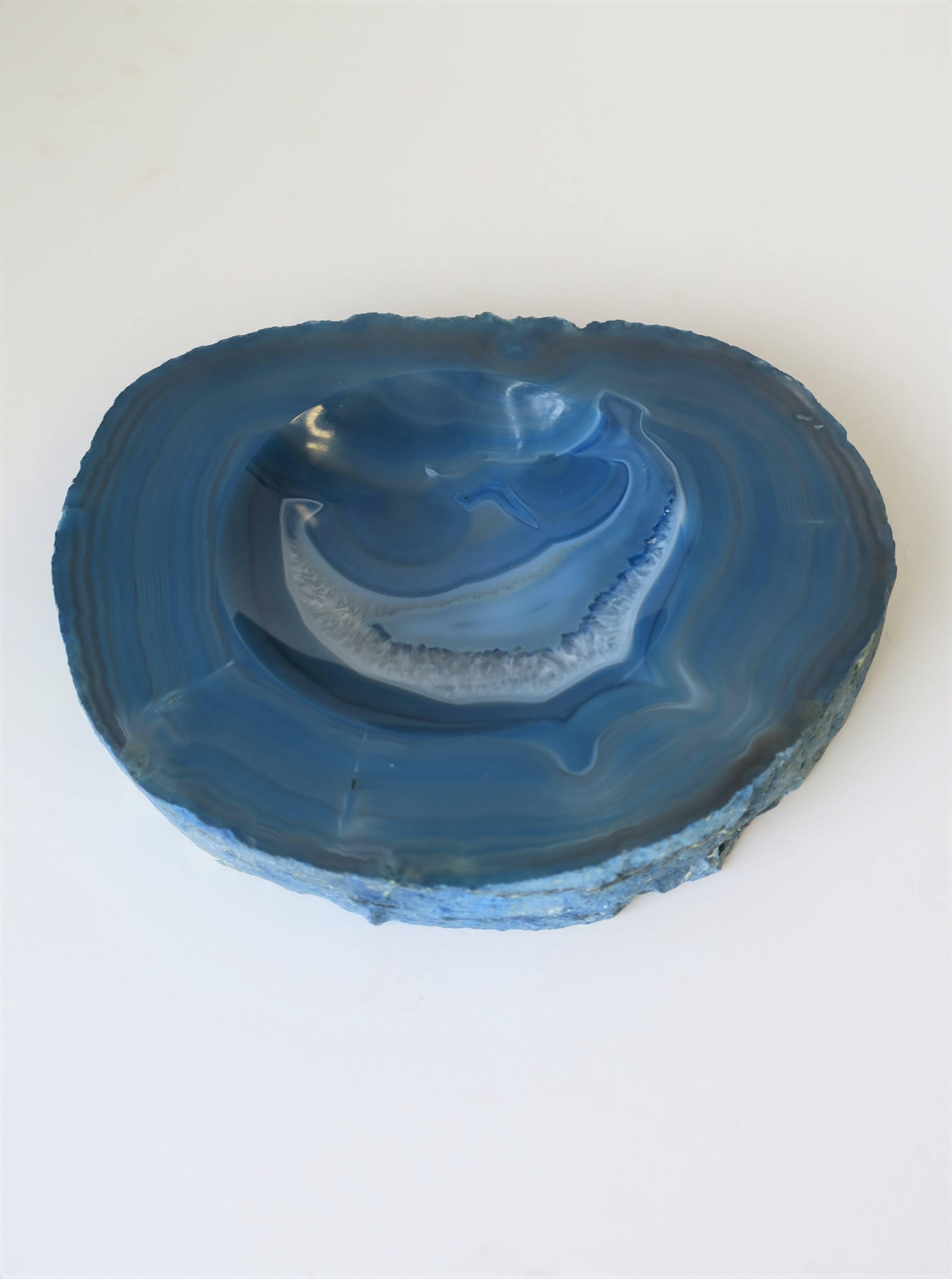 20th Century Blue and White Agate Onyx Jewelry Dish or Decorative Object