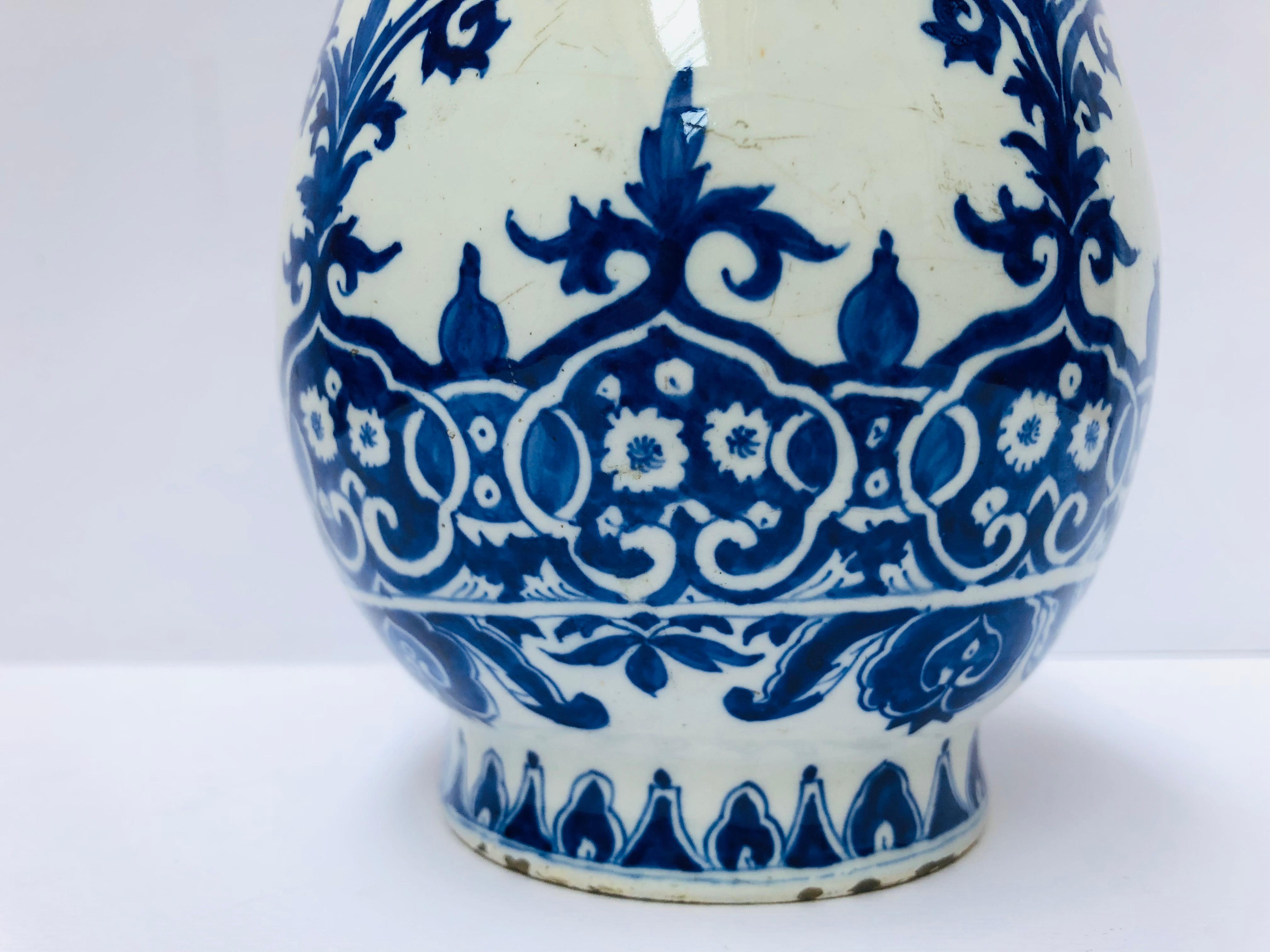 Blaue und weiße Flaschenvase, Delfter Porzellan von Adrianus Kocx (Delfter Blau) im Angebot