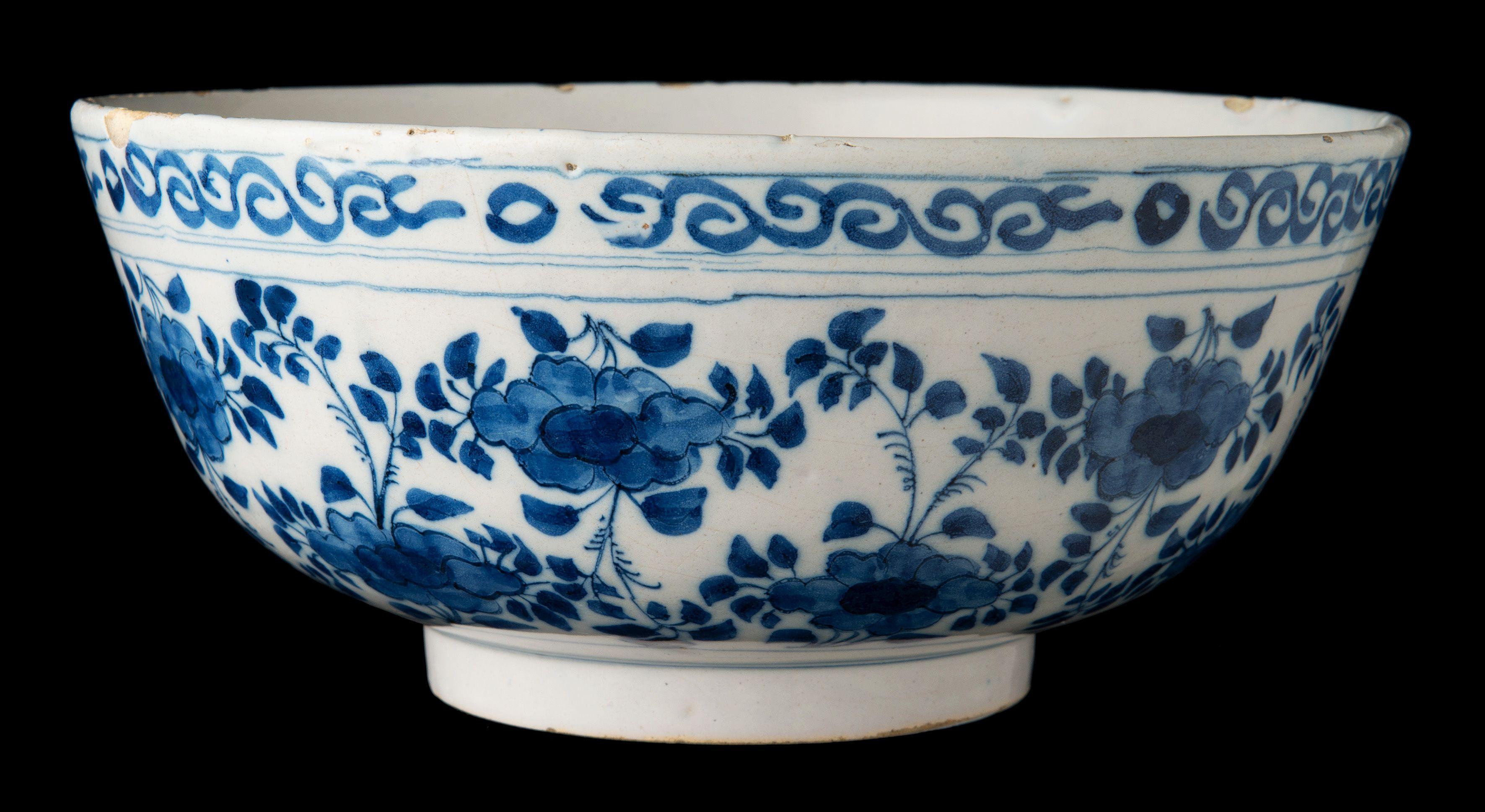 Dutch Blue and white bowl Delft, 1690-1710 For Sale