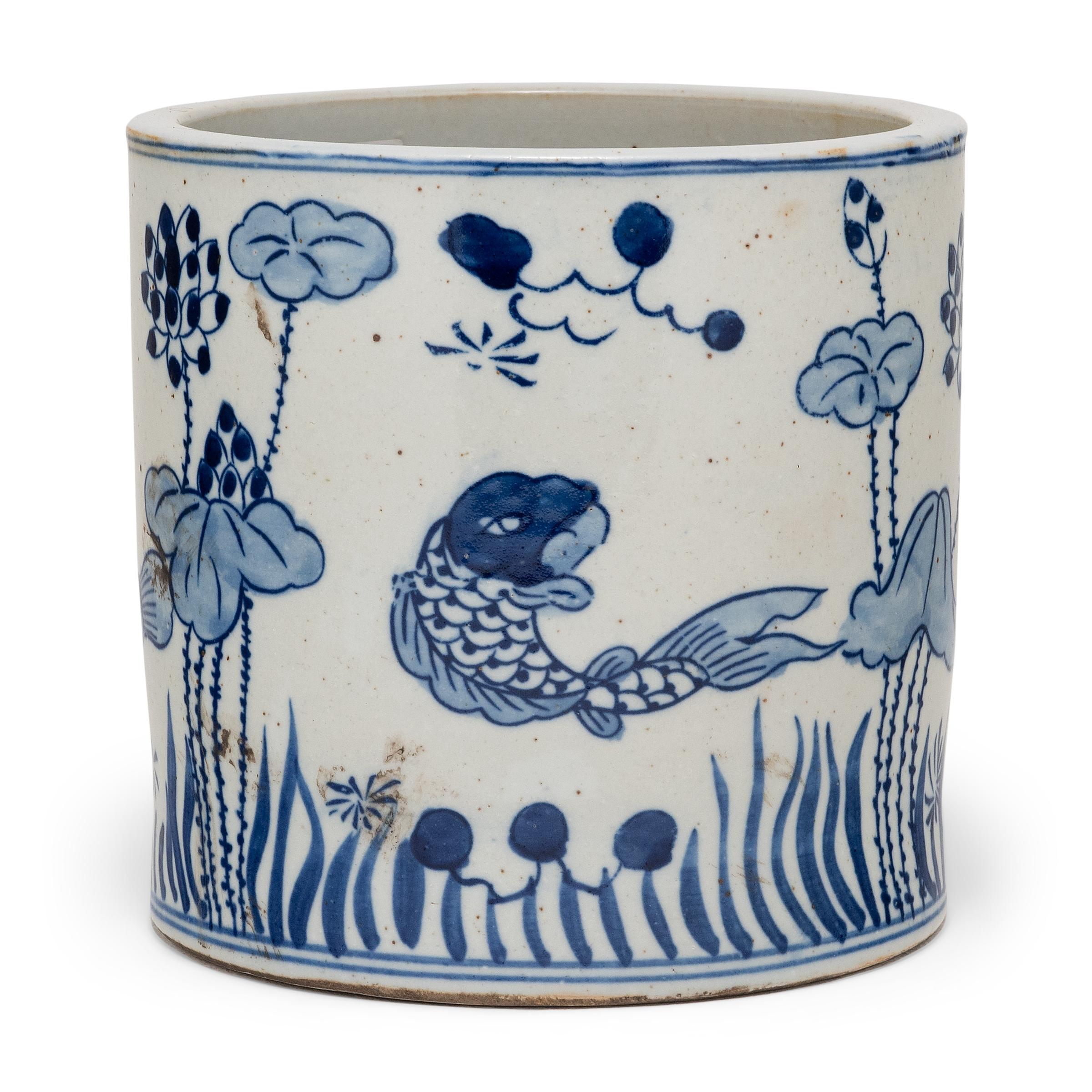 Chinese Export Blue and White Brush Pot with Fish & Flora For Sale