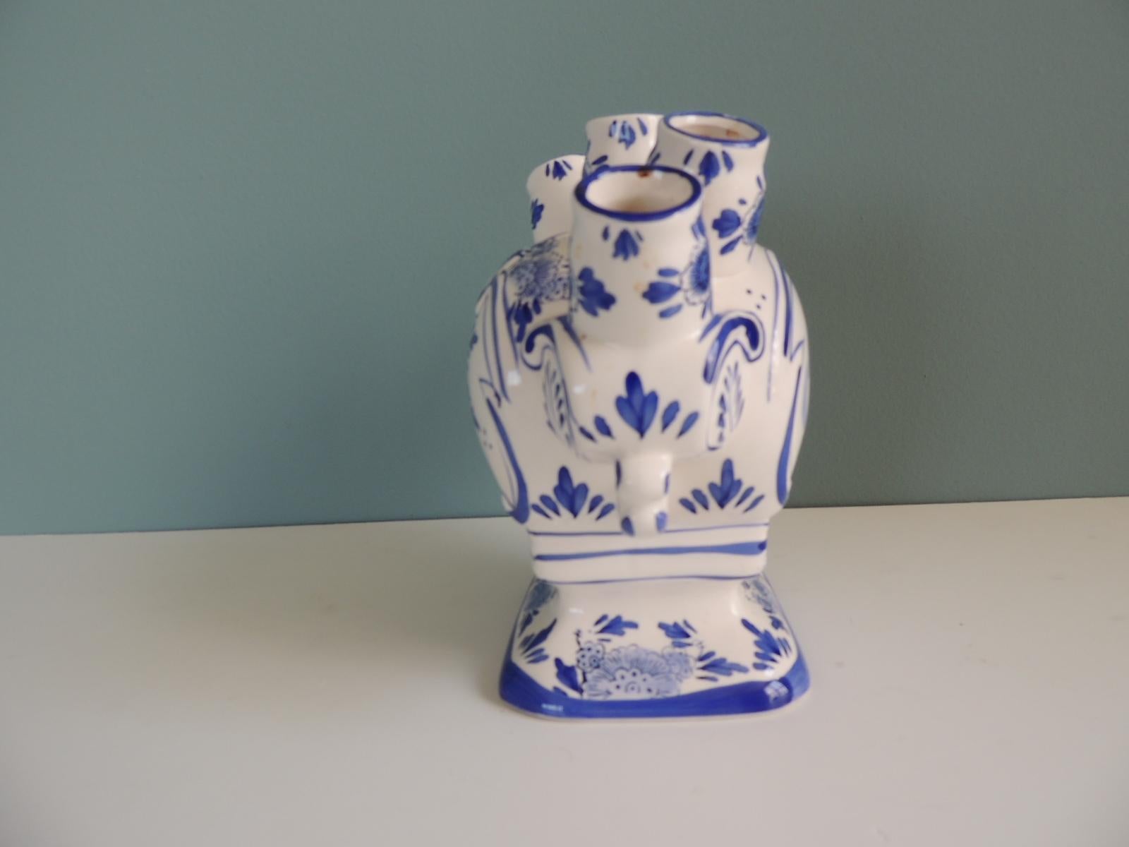 Blue and White Ceramic Hand Painted Tulipiere Vase In Good Condition In Oakland Park, FL