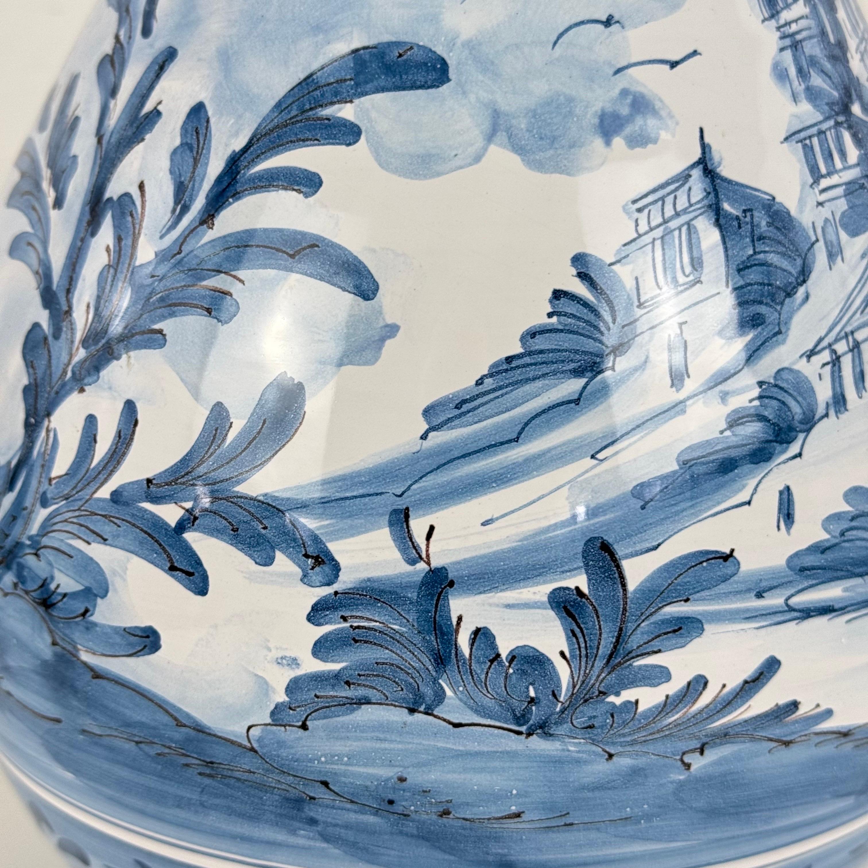 Blau-weiße Vase mit Putten und Landschaft von Ernani, Albisola, Italien, 1940er Jahre im Angebot 4