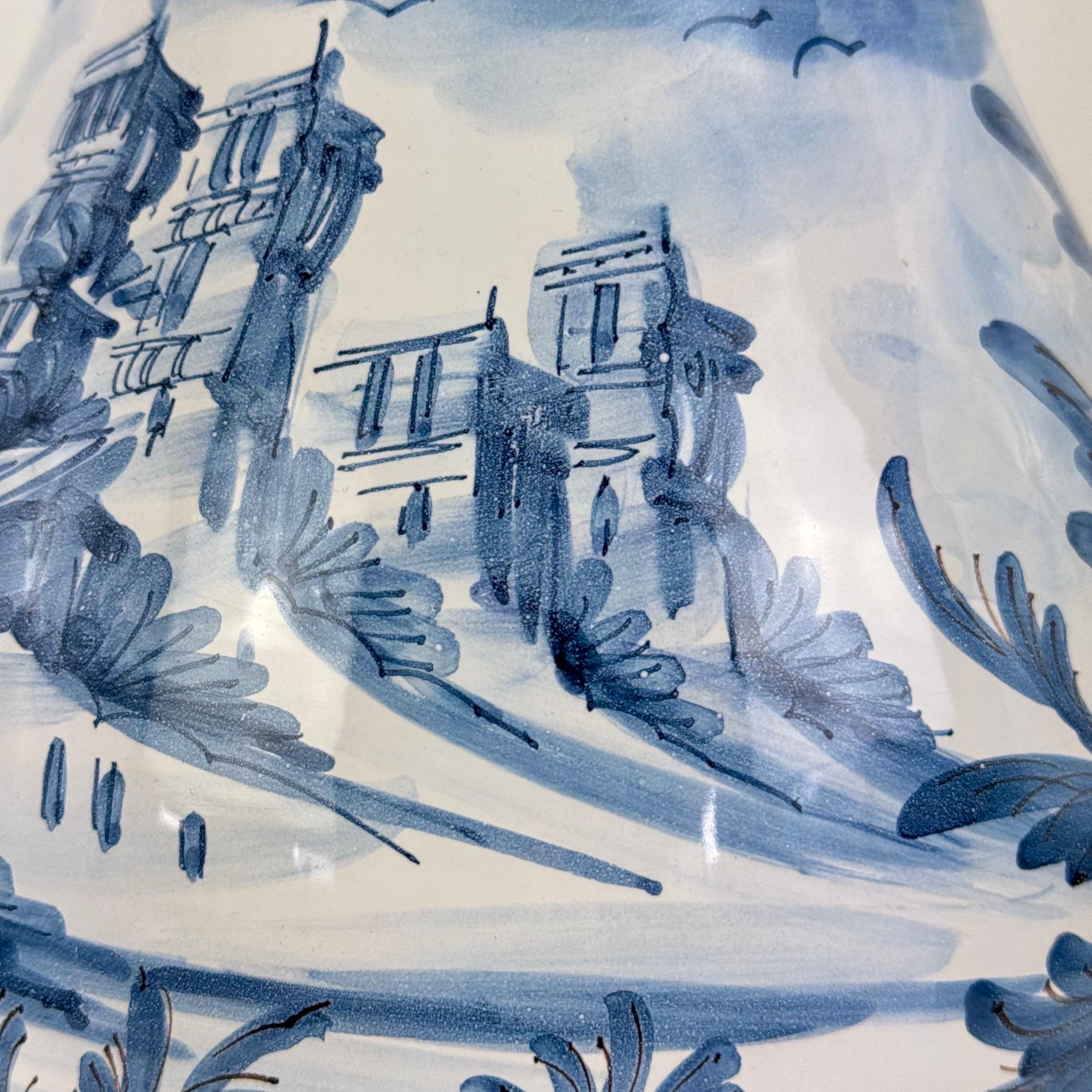Blau-weiße Vase mit Putten und Landschaft von Ernani, Albisola, Italien, 1940er Jahre im Angebot 6